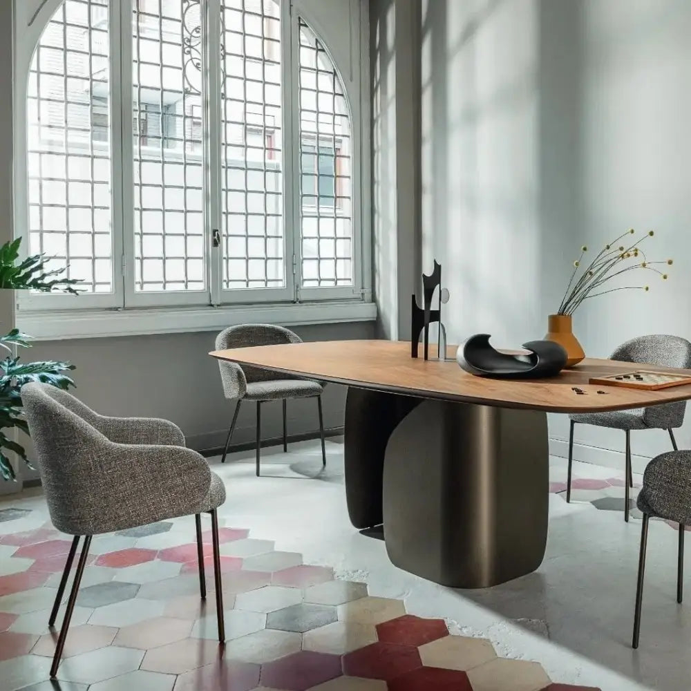 HOLLY Polsterstuhl mit Walnussgestell