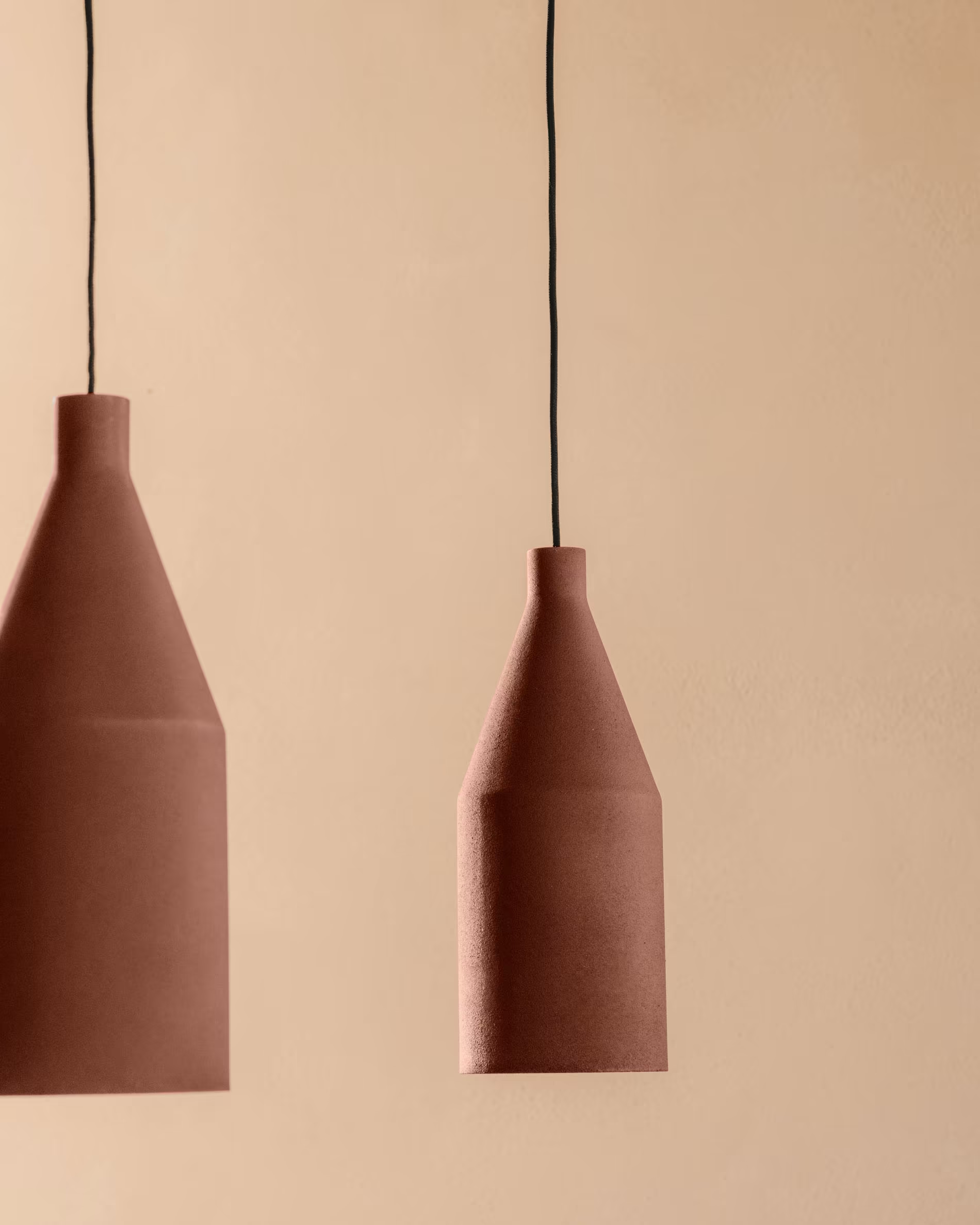 Lampa wisząca PERALTA terakotowy – Kave Home