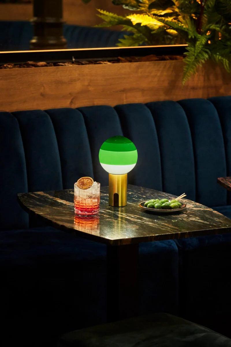 Lampa akumulatora DIPPING zielony Marset Eye on Design