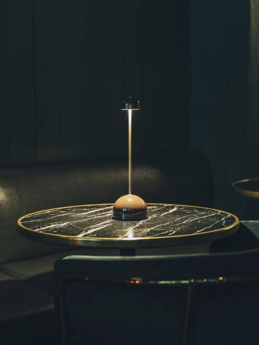 Lampa akumulatorowa SIPS biały ze srebrnym Marset Eye on Design