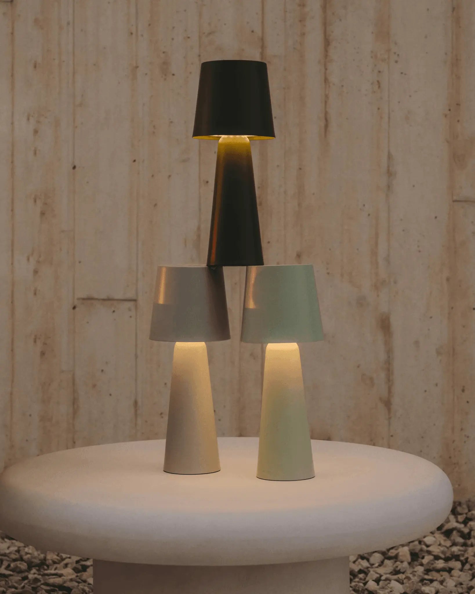 Lampa stołowa zewnętrzna akumulatorowa ARENYS czarny – styl minimalistyczny