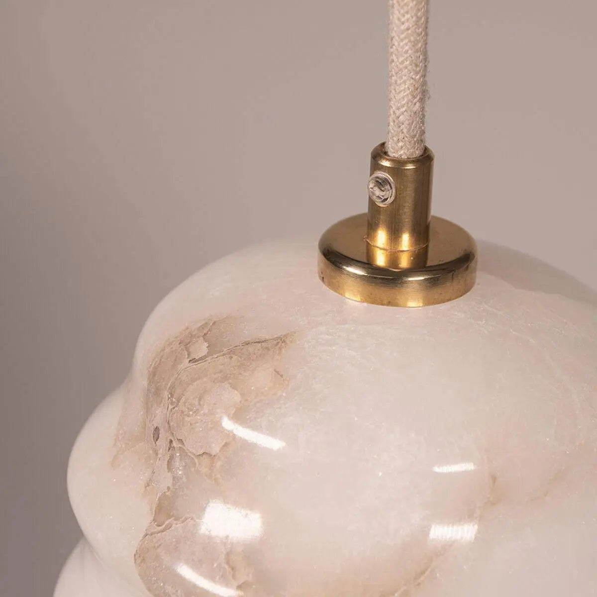 Lampa alabastrowa wisząca KALLIOPE nikiel – styl nowoczesny