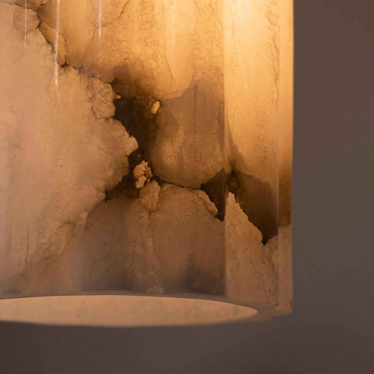 Lampa alabastrowa wisząca URANIA nikiel Embassy Interiors Eye on Design