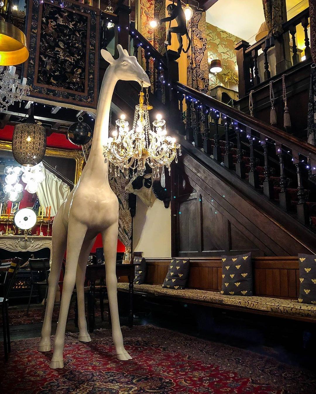 Lampa GIRAFFE IN LOVE M czarna Qeeboo Eye on Design