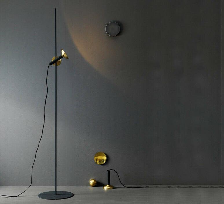 Lampa podłogowa BLEND czarny z mosiężnym wykończeniem Pholc Eye on Design
