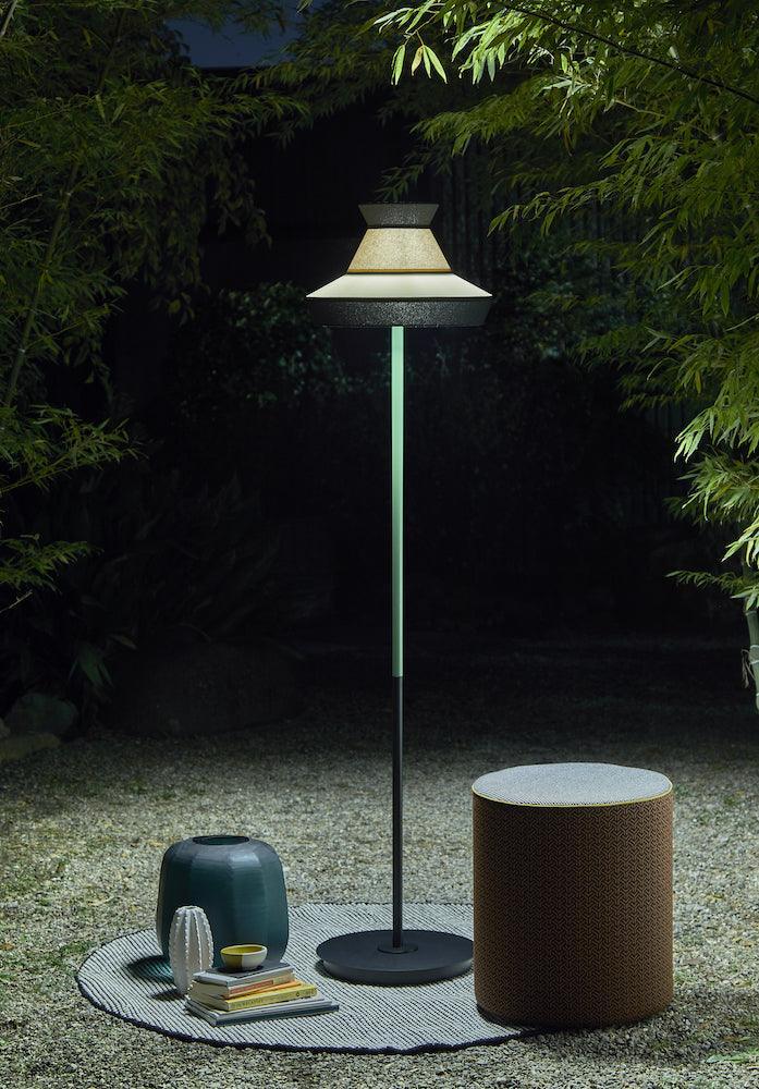 Lampa podłogowa zewnętrzna CALYPSO GUADALOUPE czarno-biały – Contardi