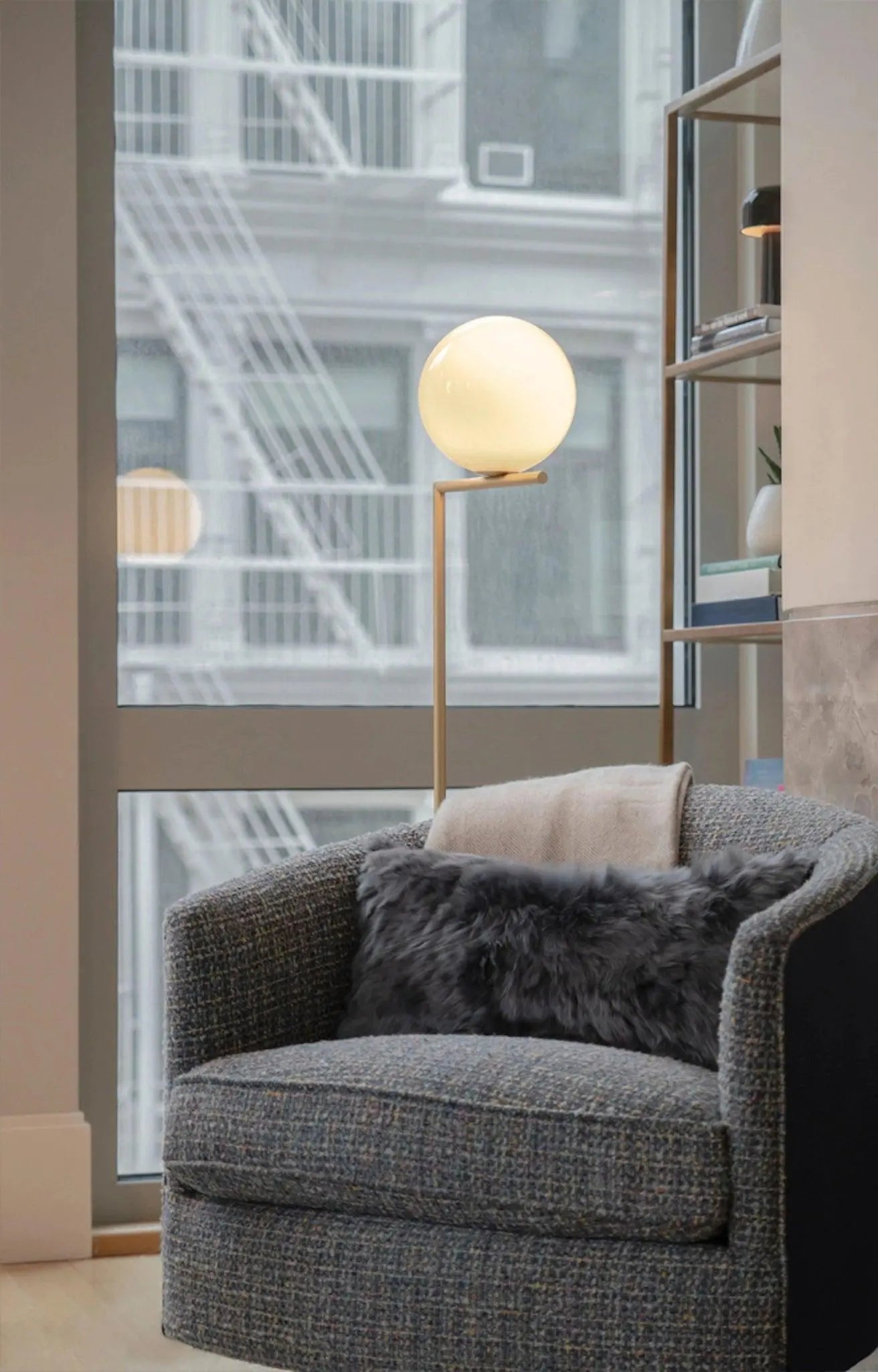 Lampa podłogowa IC LIGHTS mosiężny – mosiądz i szkło