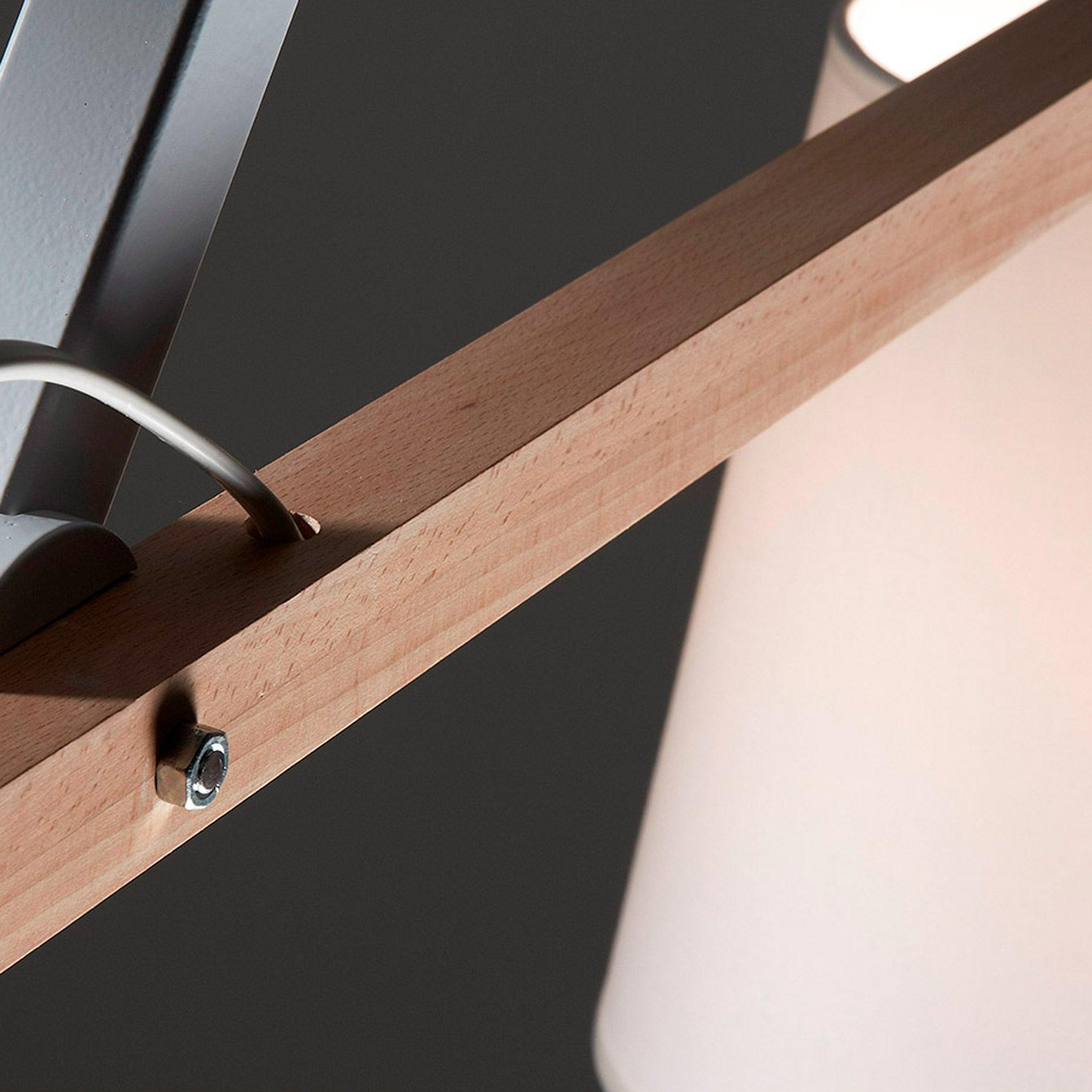 Lampa podłogowa KOSTA biały z drewnianym wykończeniem La Forma Eye on Design