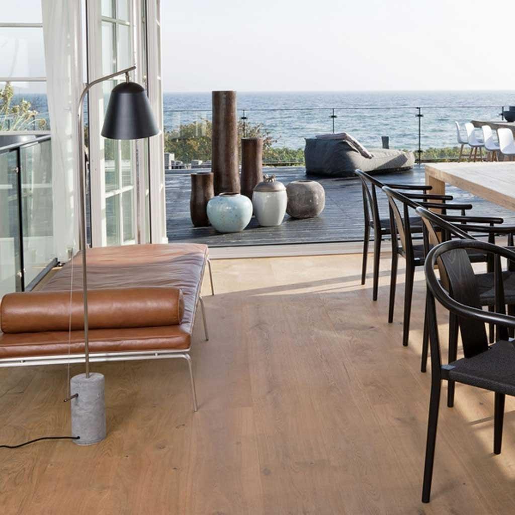 Lampa podłogowa LINE TWO czarny NORR11 Eye on Design