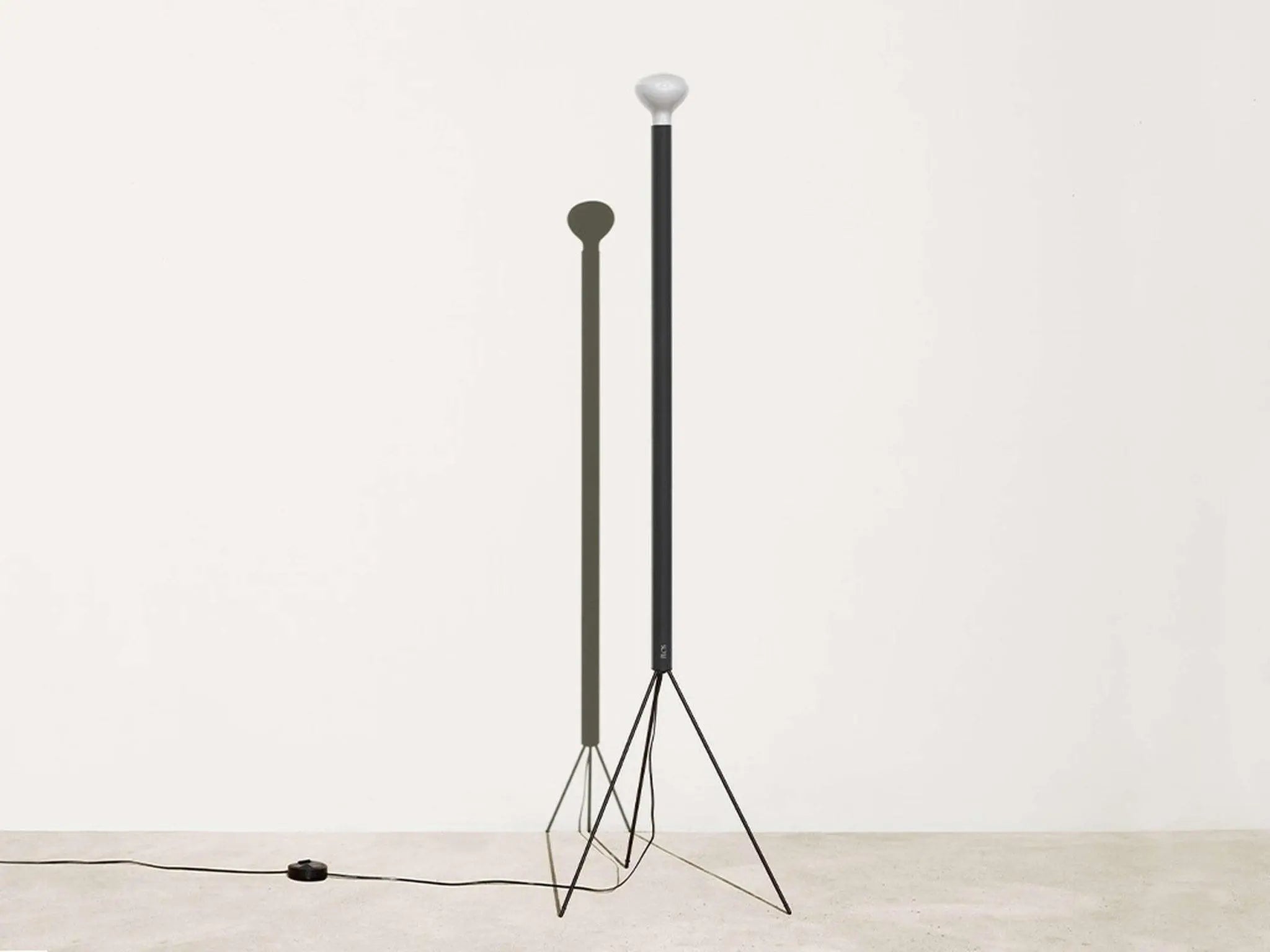 Lampa podłogowa LUMINATOR antracytowy – Flos