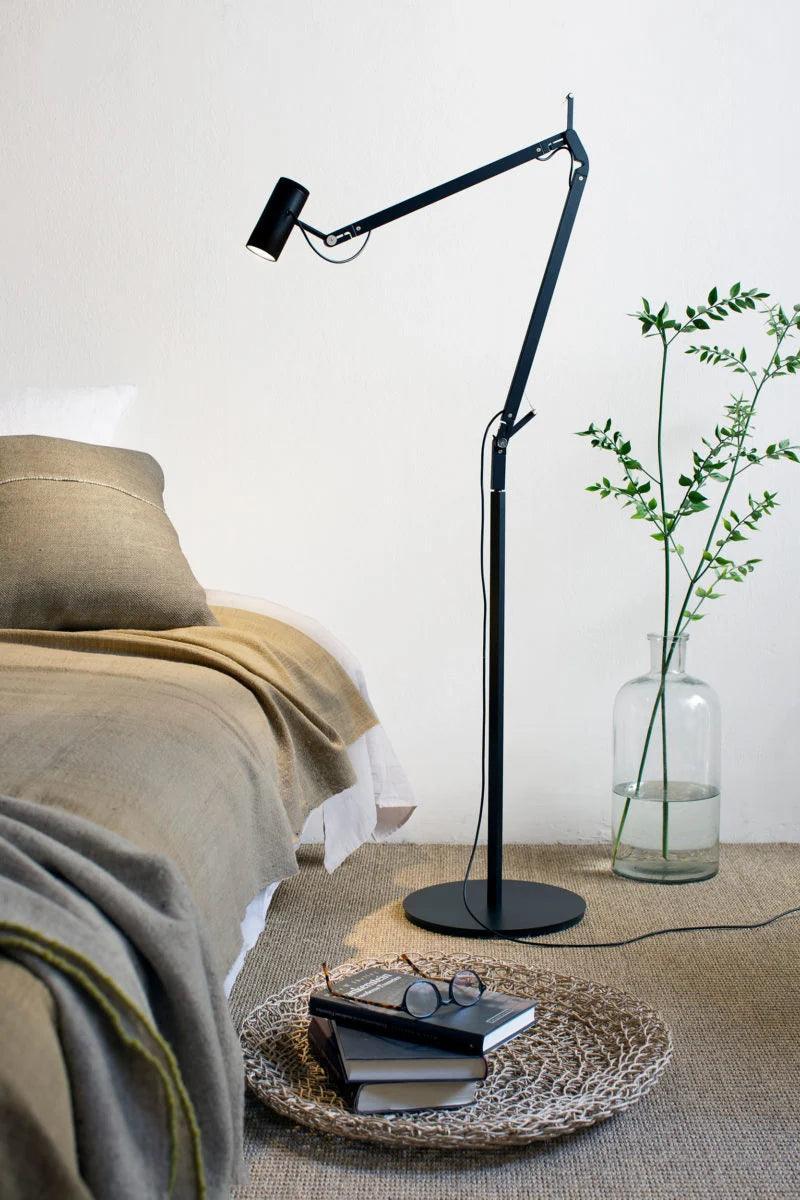 Lampa podłogowa POLO czarny Marset Eye on Design