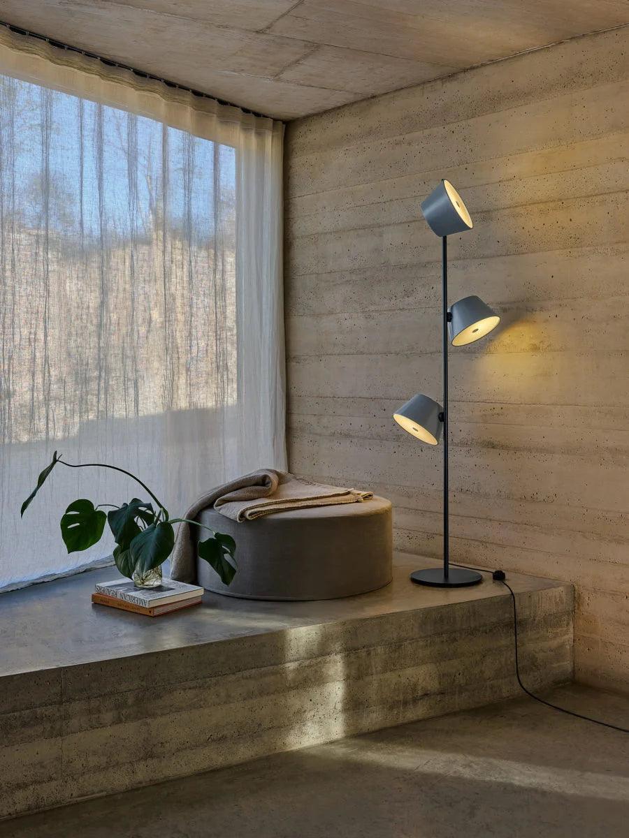 Lampa podłogowa TAM TAM brązowo-szary Marset Eye on Design