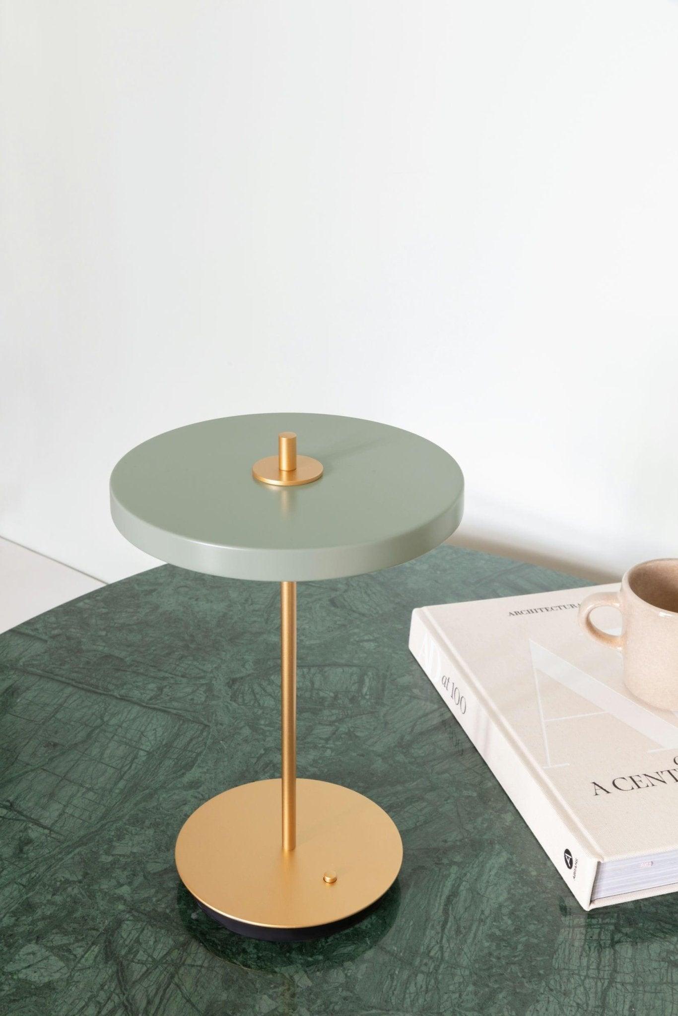 Lampa przenośna ASTERIA MOVE pistacjowy UMAGE Eye on Design