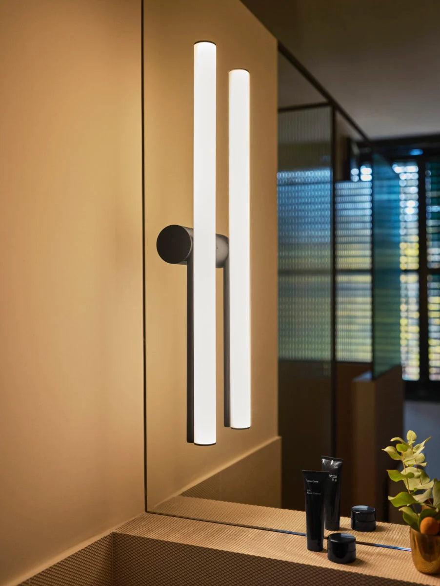 Lampa ścienna AMBROSIA czarny Marset Eye on Design