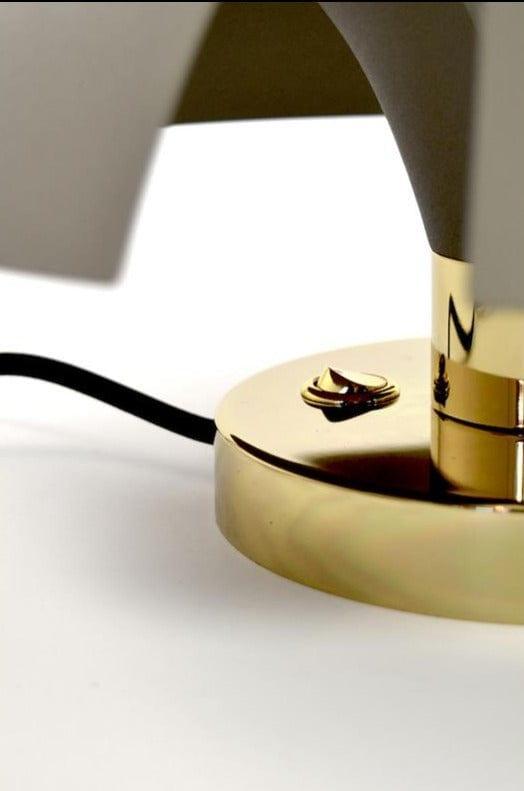 Lampa ścienna CYCNUS taupe – AYTM