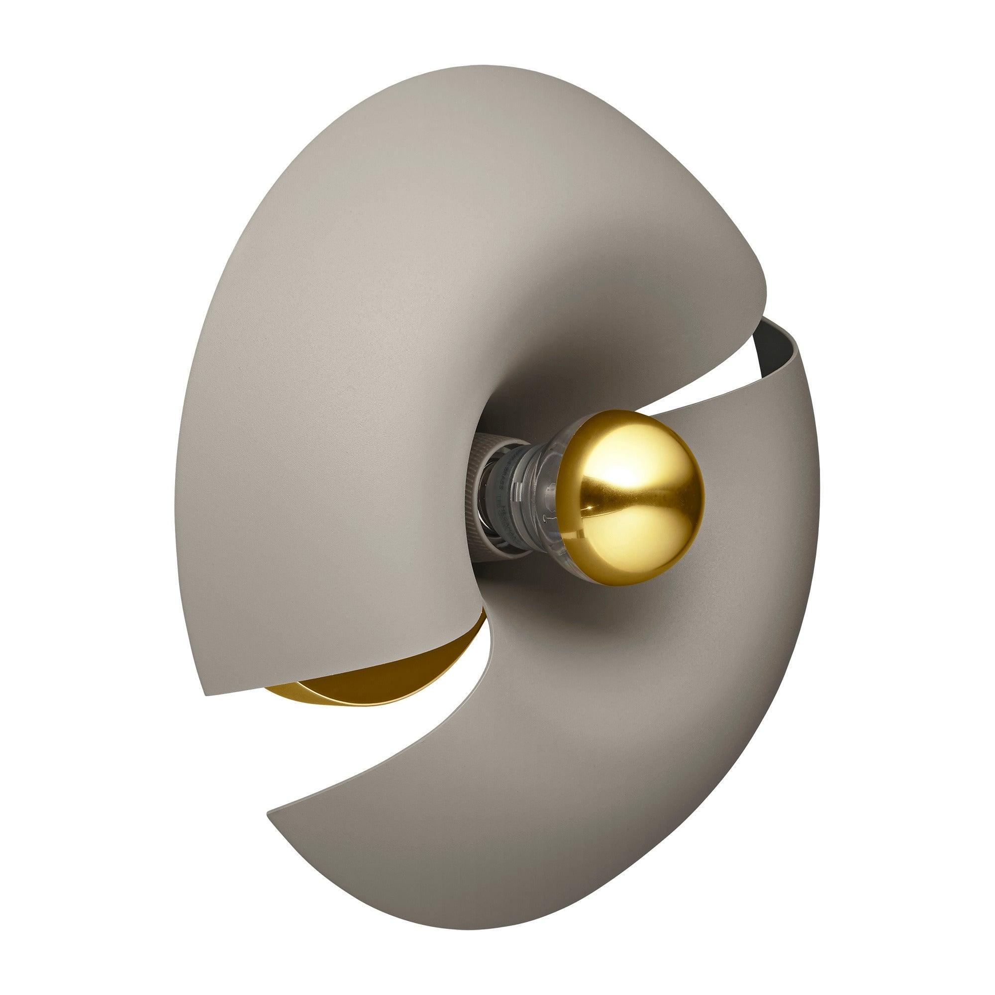Lampa ścienna CYCNUS taupe – AYTM