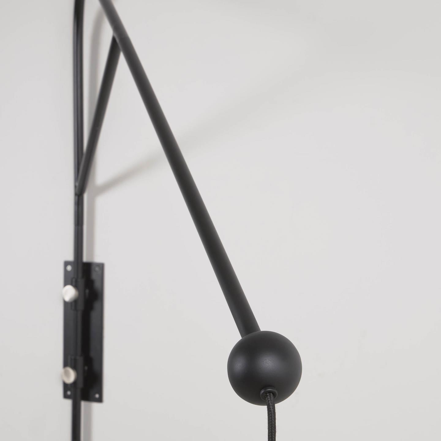 Lampa ścienna ELEAZAR czarny La Forma Eye on Design