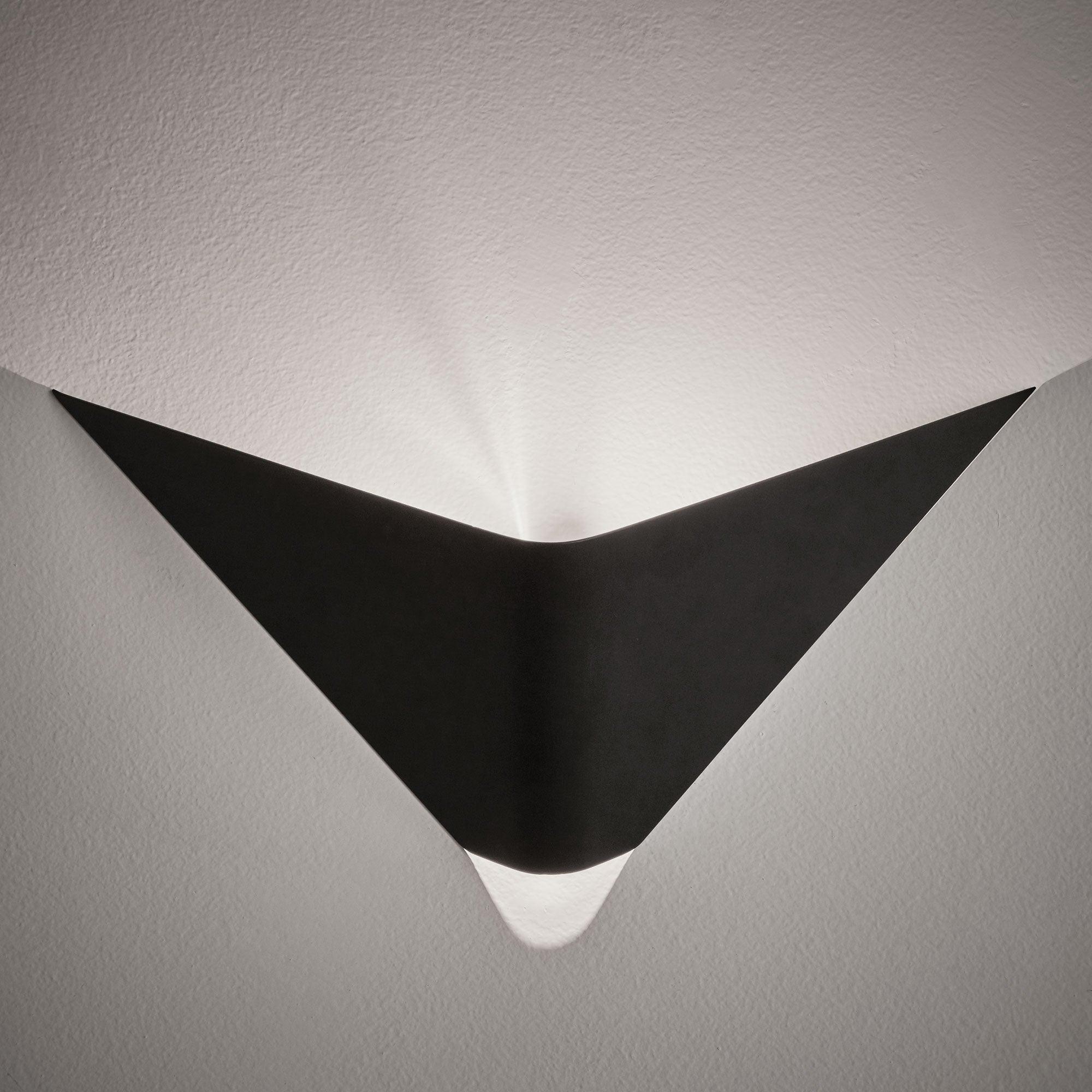 Lampa ścienna GINEBRA czarny La Forma Eye on Design