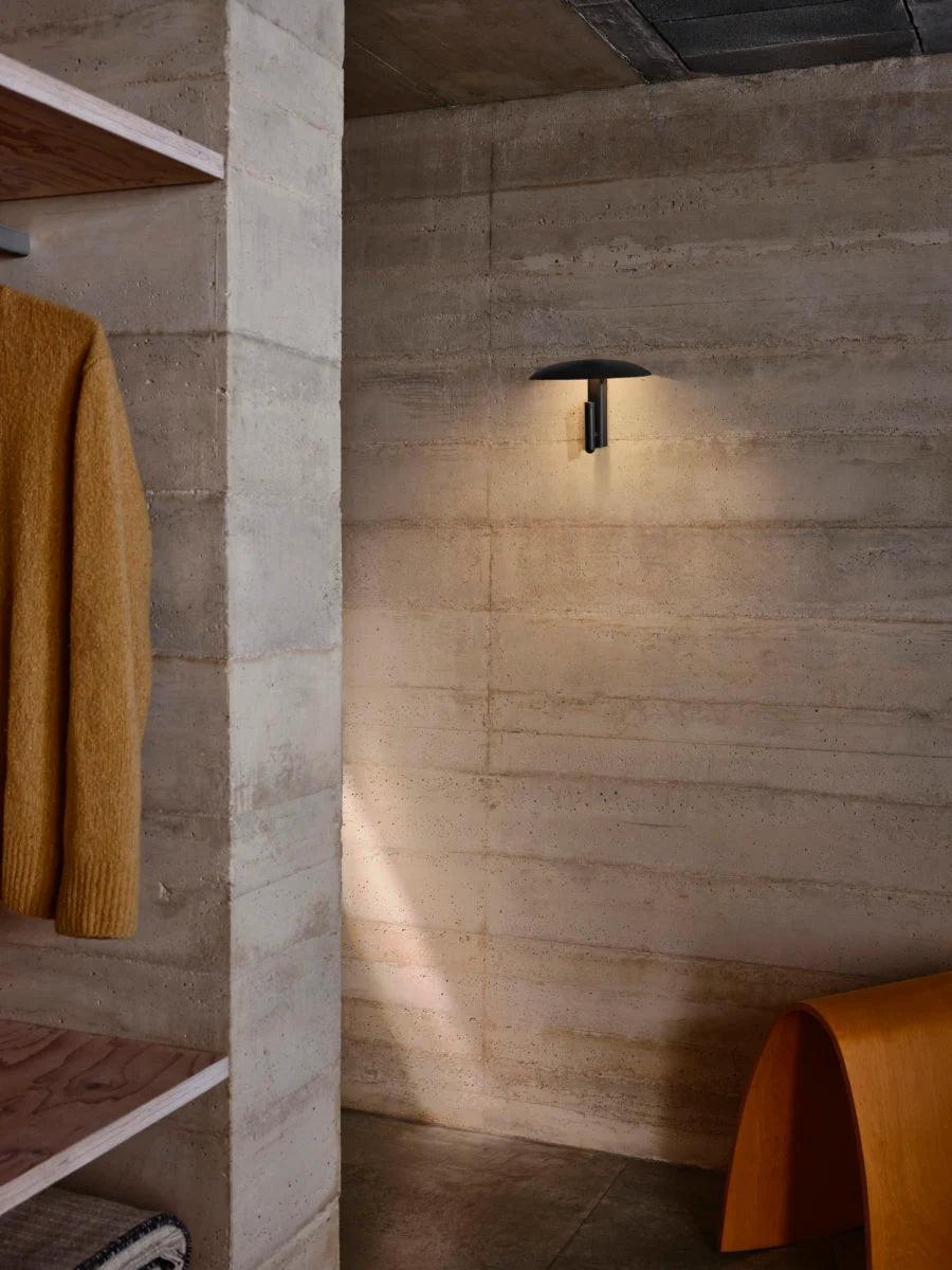 Lampa ścienna KONOHA czarny Marset Eye on Design