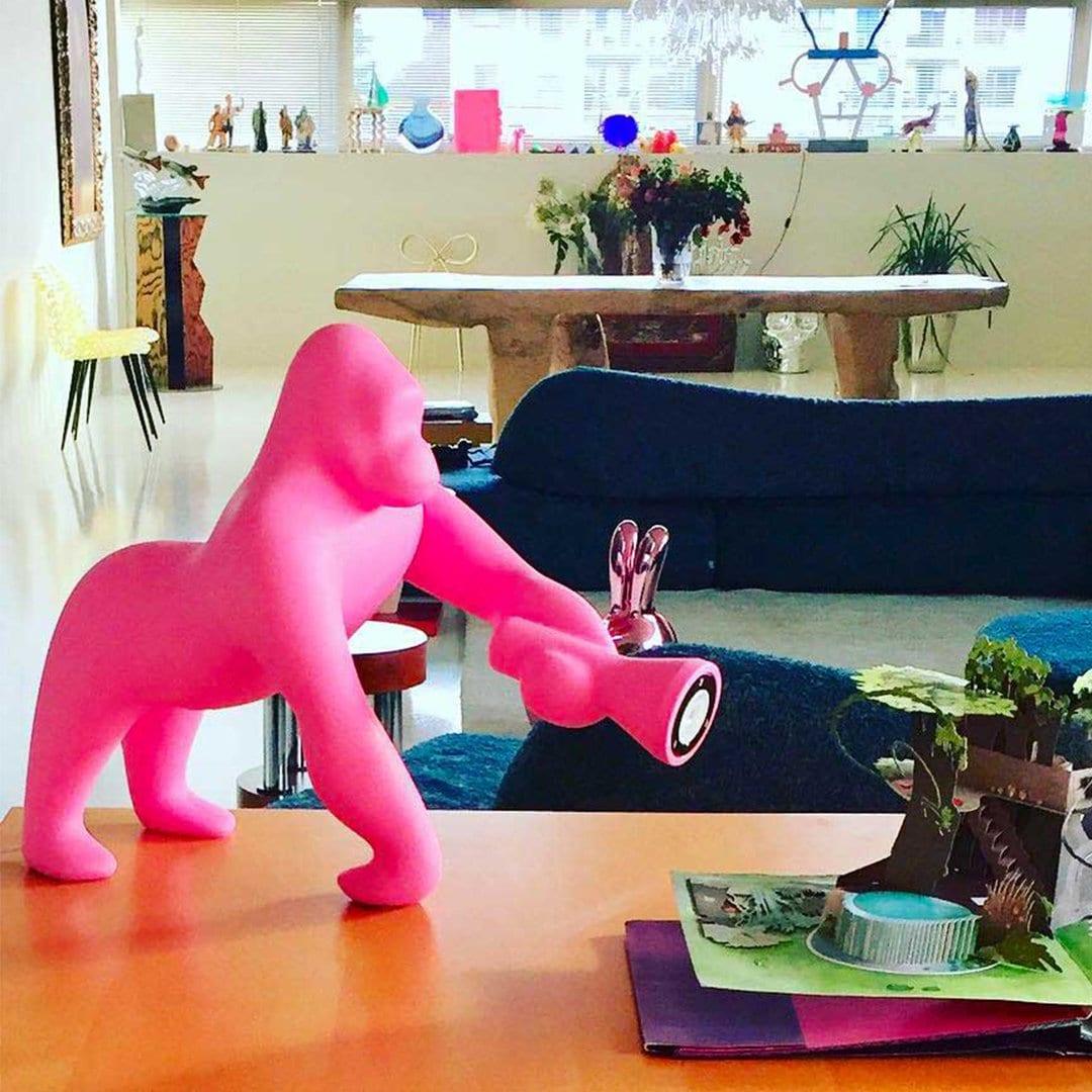 Lampa stołowa KONG fuksja Qeeboo Eye on Design