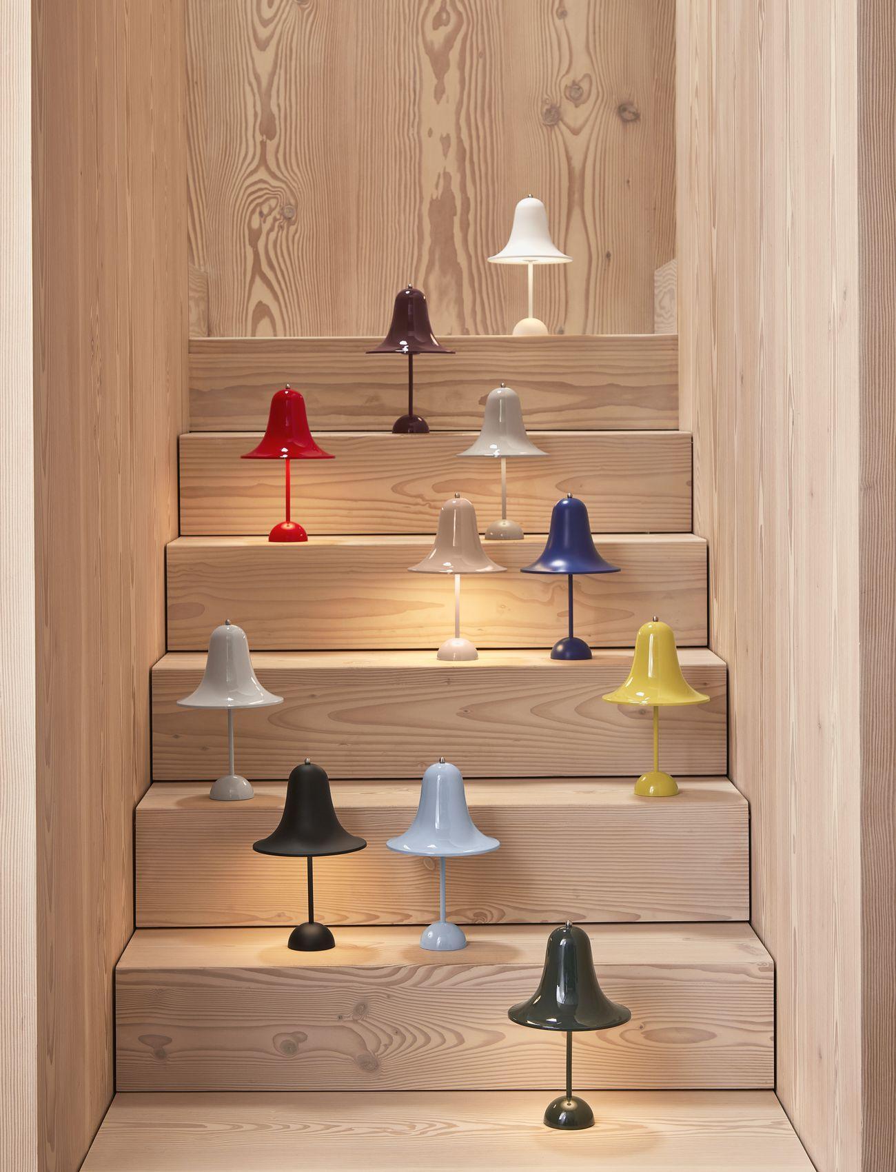 Lampa stołowa przenośna PANTOP niebieski mat Verpan Eye on Design