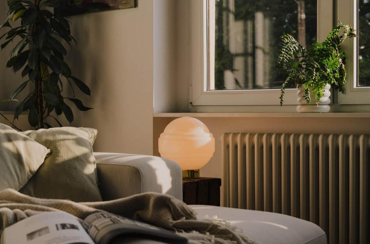 Lampa stołowa SATURN nikiel Embassy Interiors Eye on Design