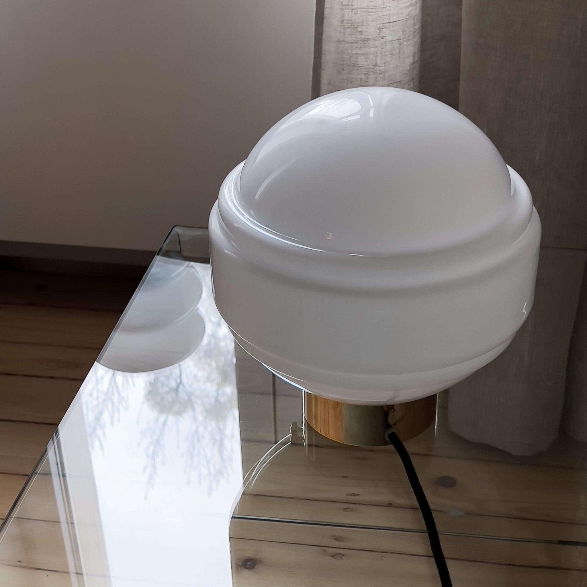 Lampa stołowa SATURN nikiel Embassy Interiors Eye on Design