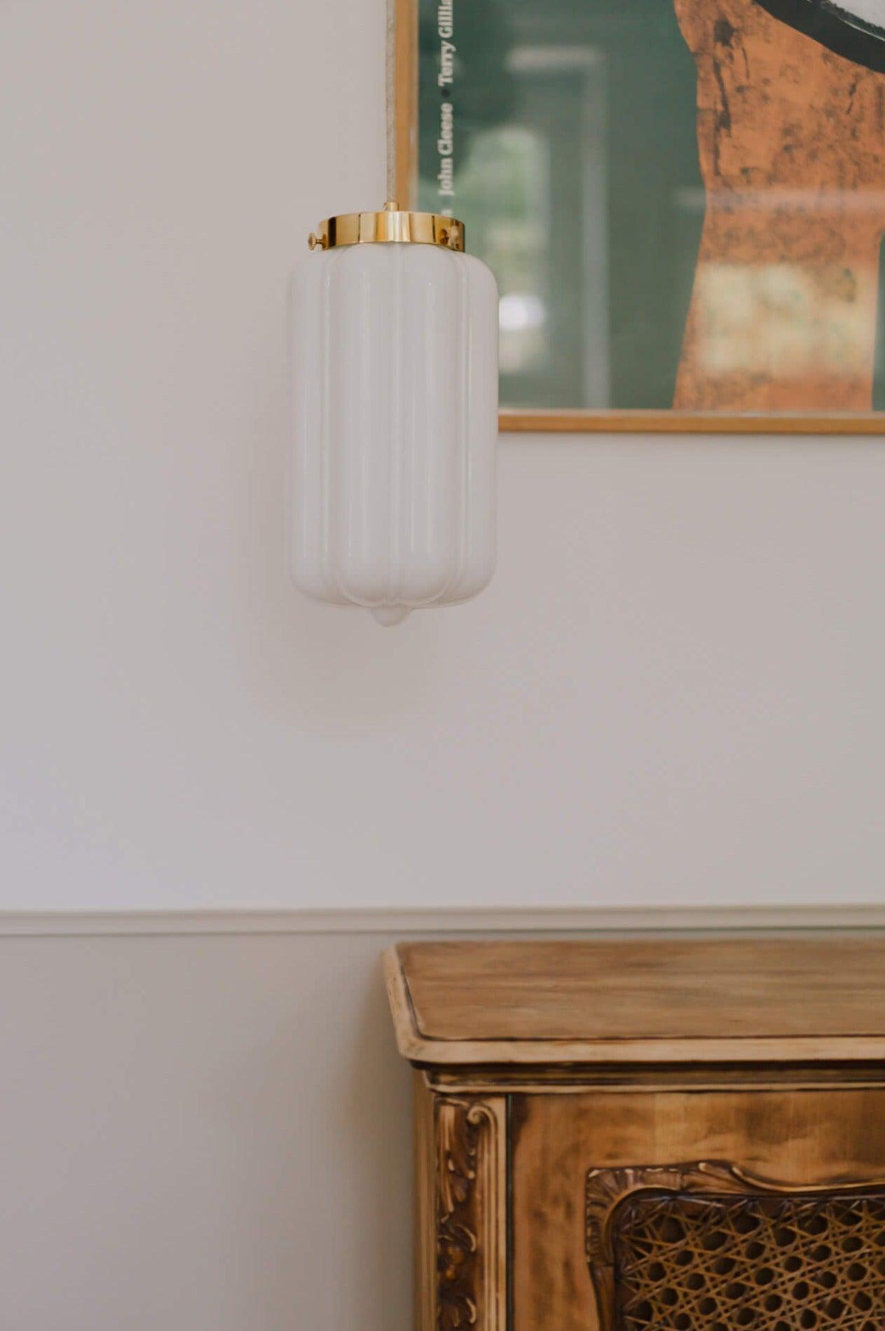 Lampa wisząca DECO mosiężny Embassy Interiors Eye on Design