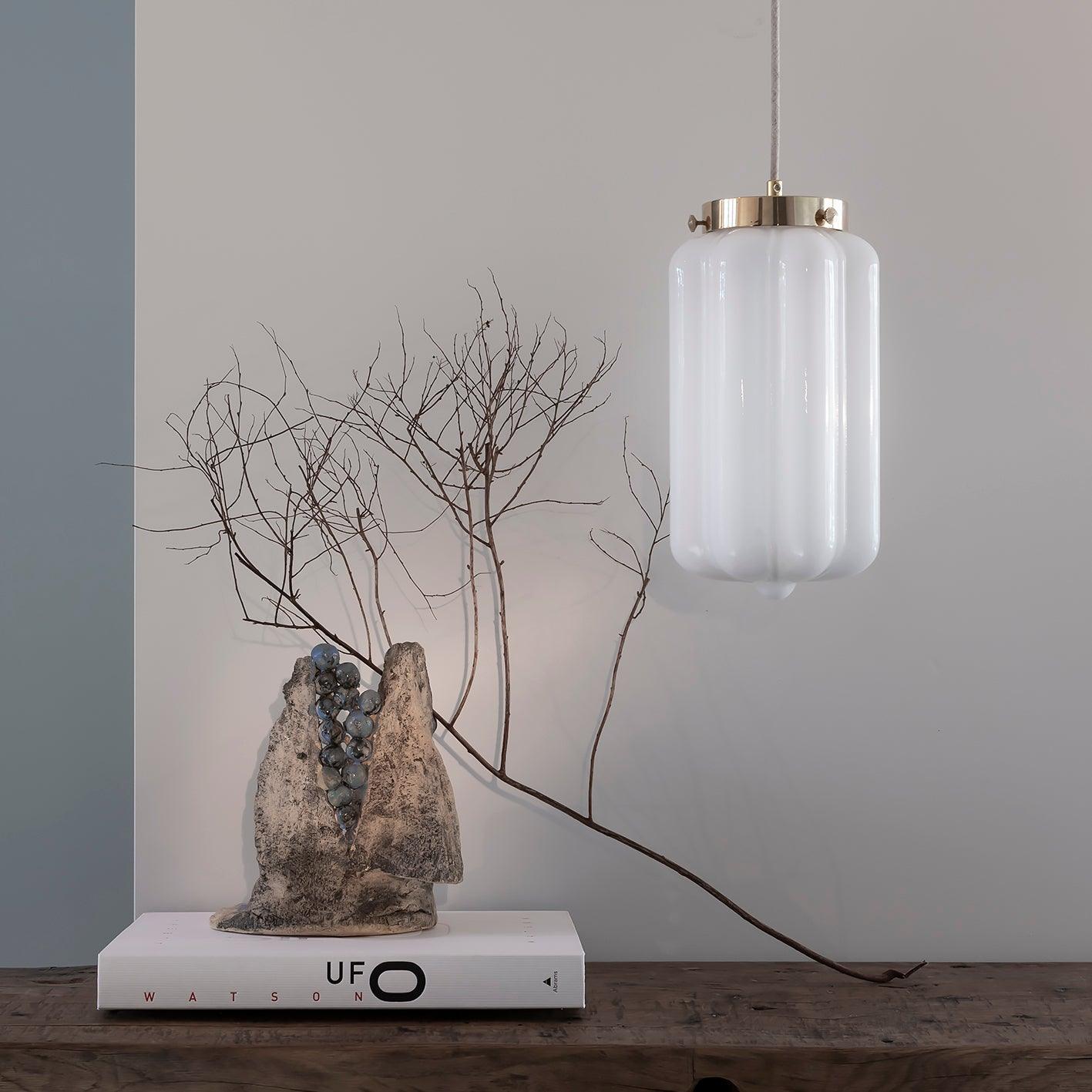 Lampa wisząca DECO mosiężny Embassy Interiors Eye on Design