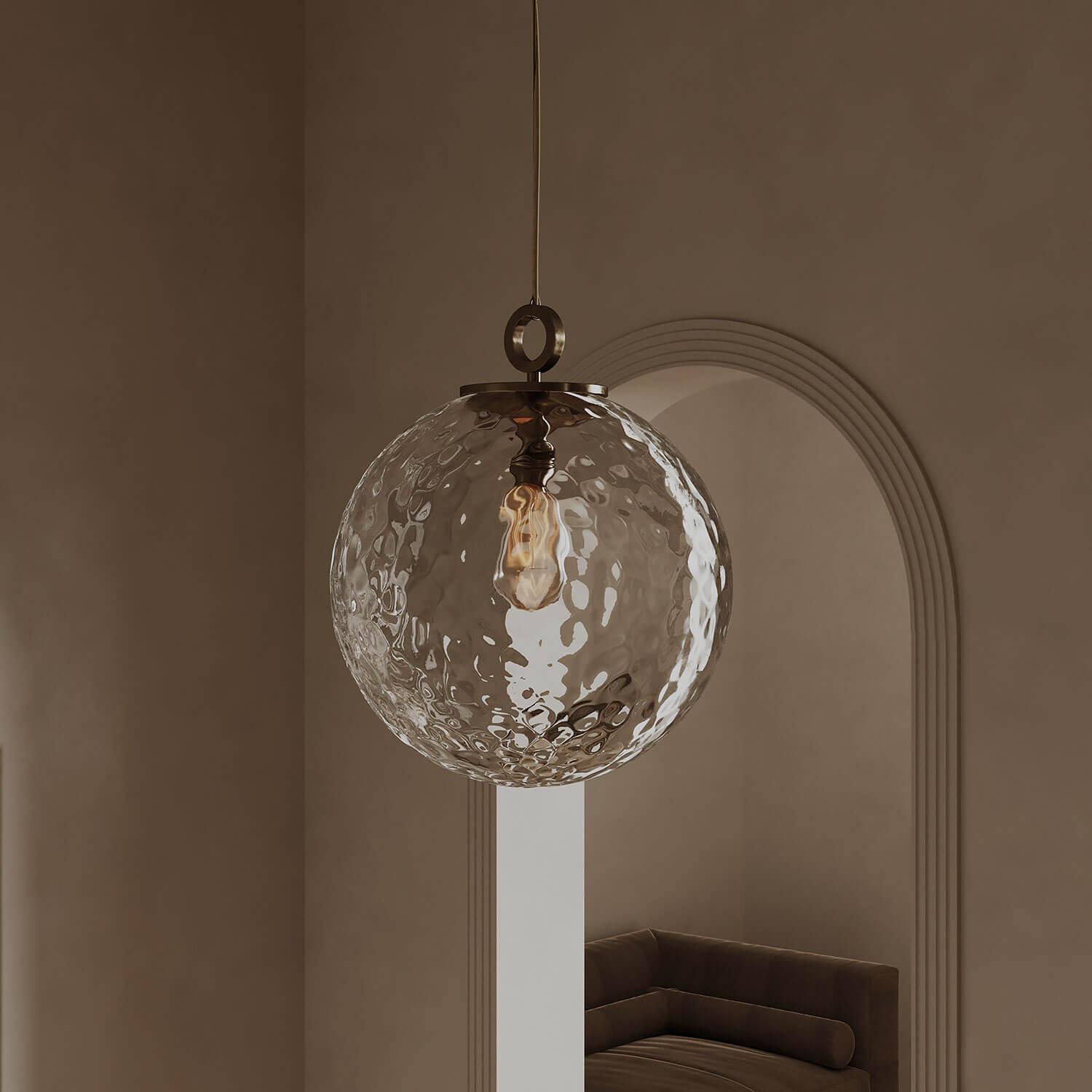 Lampa wisząca KULA REFLEKSYJNA mosiężny Embassy Interiors Eye on Design