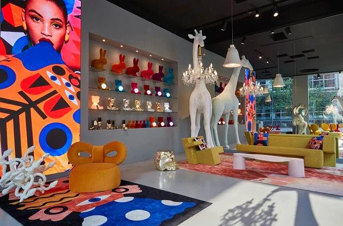 Lampa wisząca MABELLE czarny ze złotym Qeeboo Eye on Design