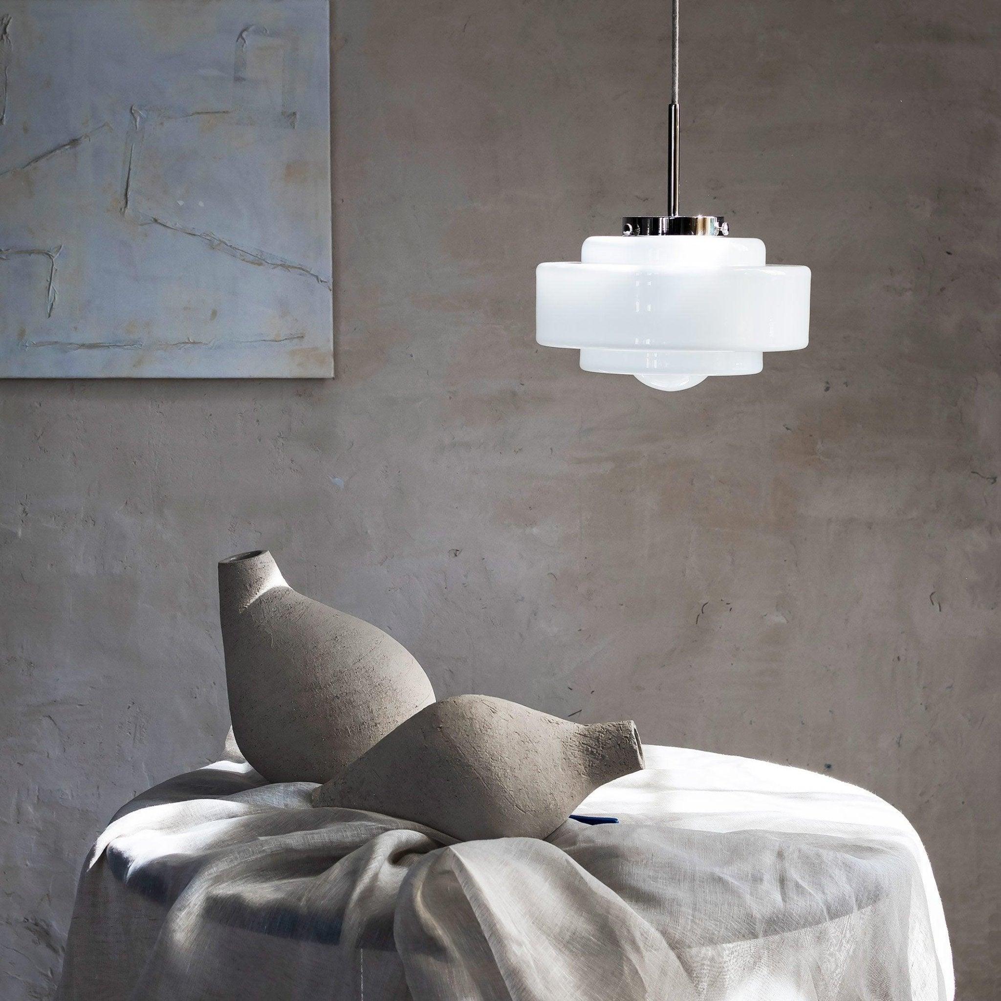 Lampa wisząca MÉMOIRE mosiężny Embassy Interiors Eye on Design