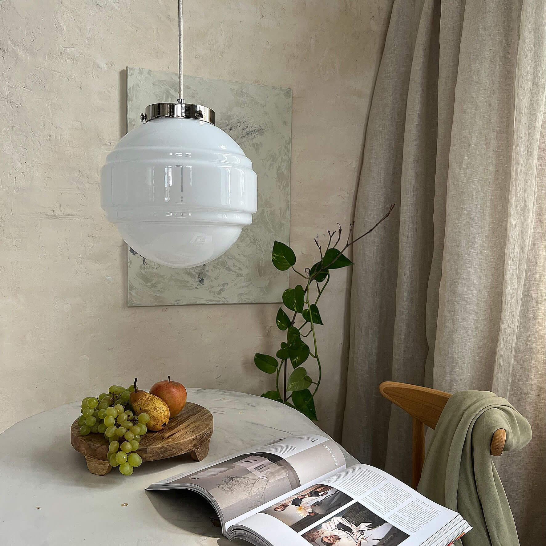 Lampa wisząca SATURN mosiężny Embassy Interiors Eye on Design