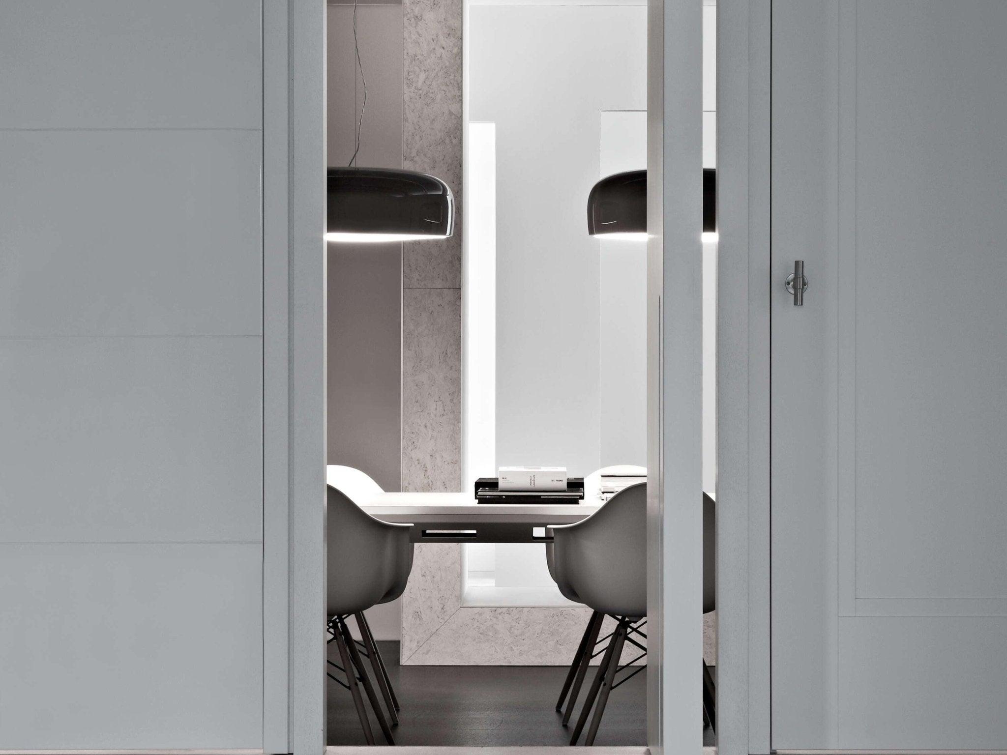 Lampa wisząca SMITHFIELD czarny Flos Eye on Design