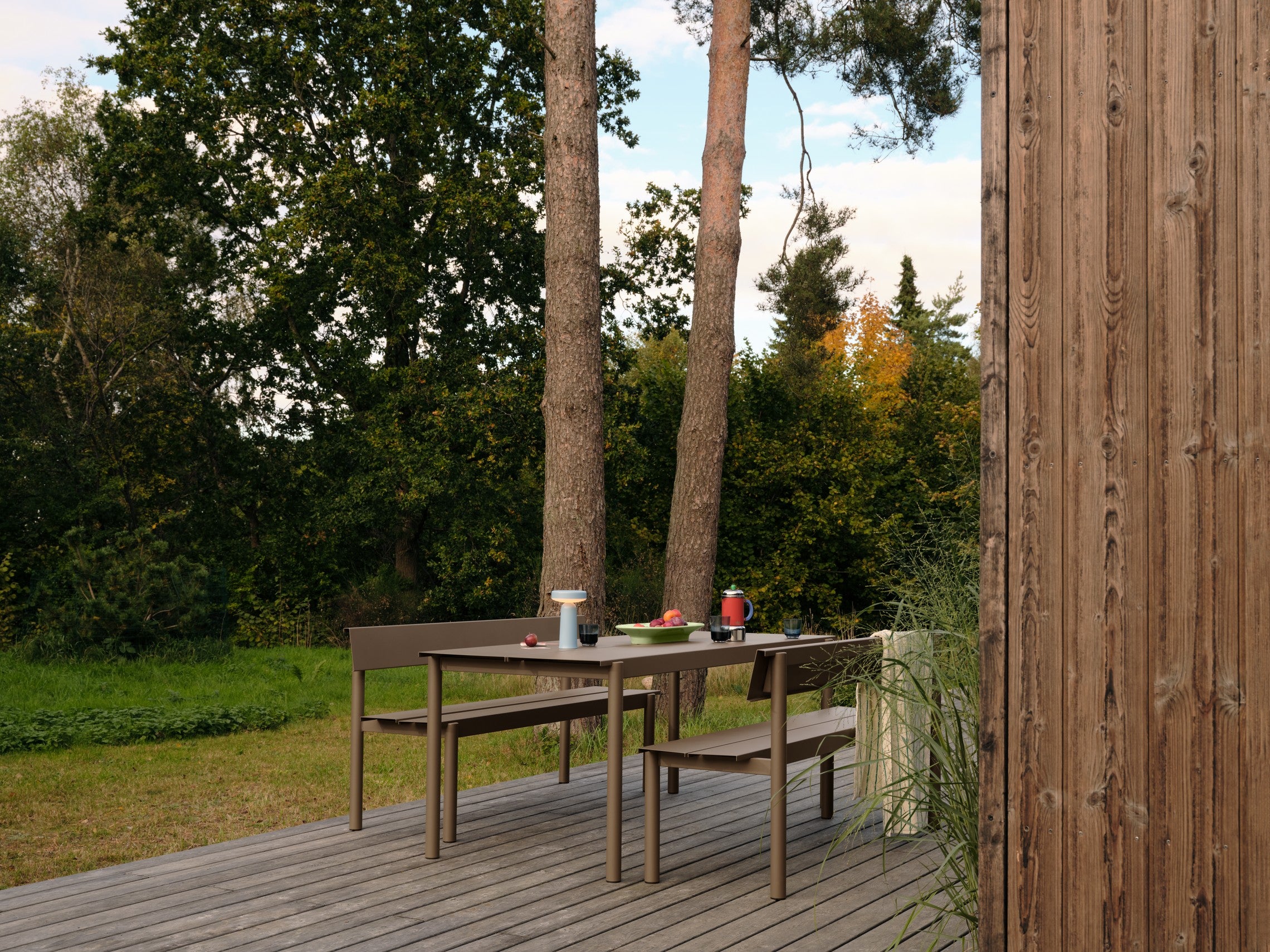 Gartenbank mit Rückenlehne LINEAR schwarze Stahl