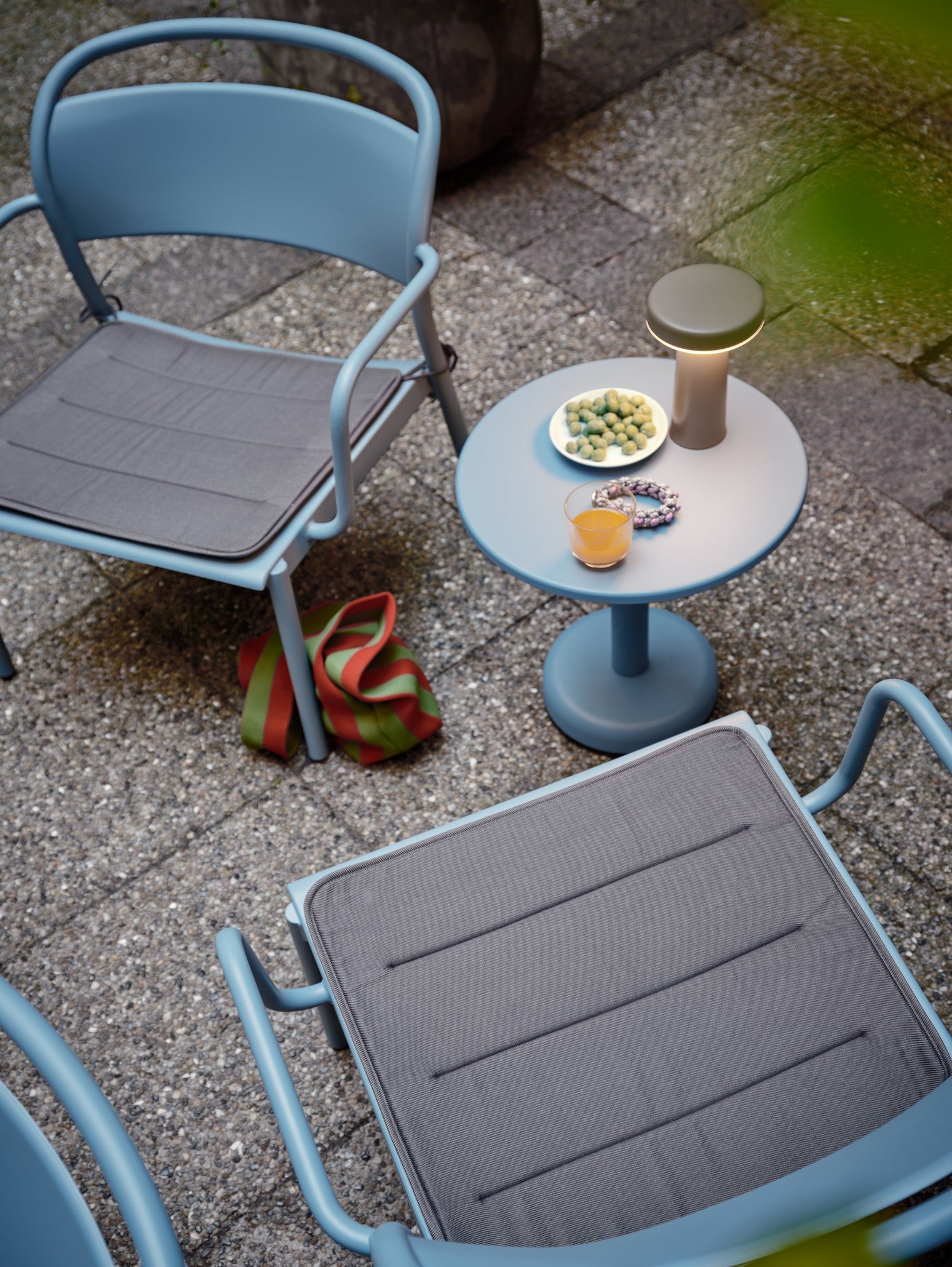 LINEAR Outdoor Armchair Blue Steel