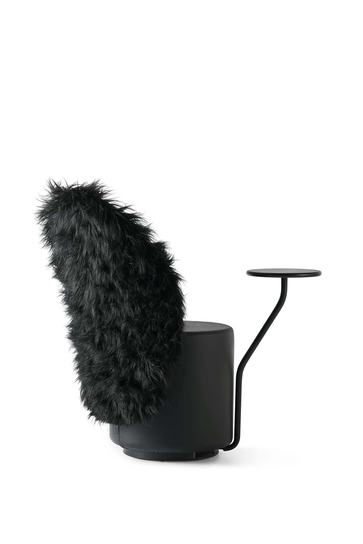 Polsterstuhl mit Tisch LOOMI