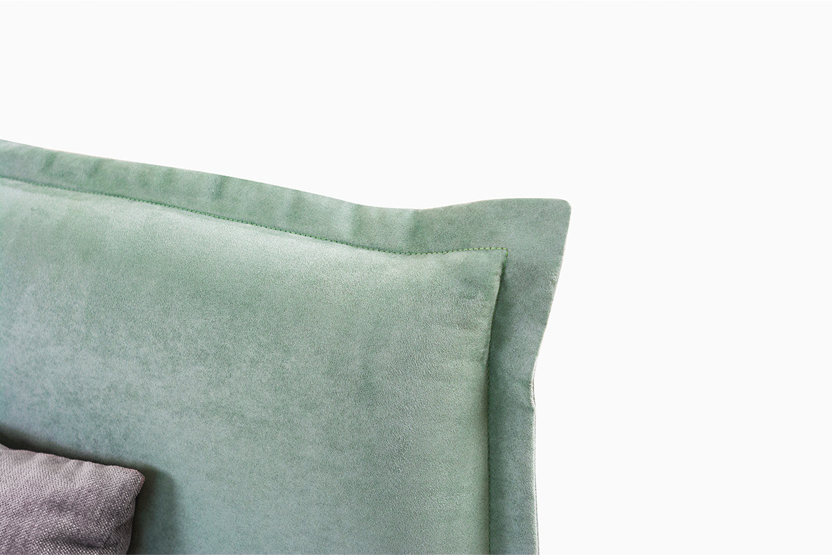 Upholstered VIOLET Bed