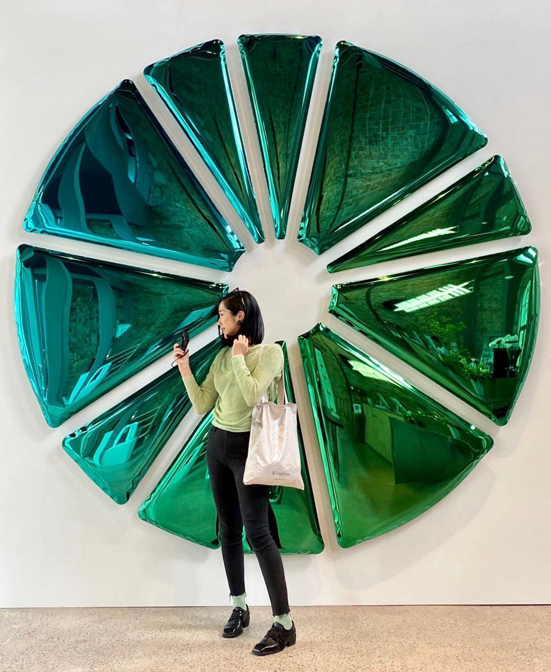 Lustro dekoracyjne NUCLEUS gradient szmaragd-szafir Zieta Studio Eye on Design