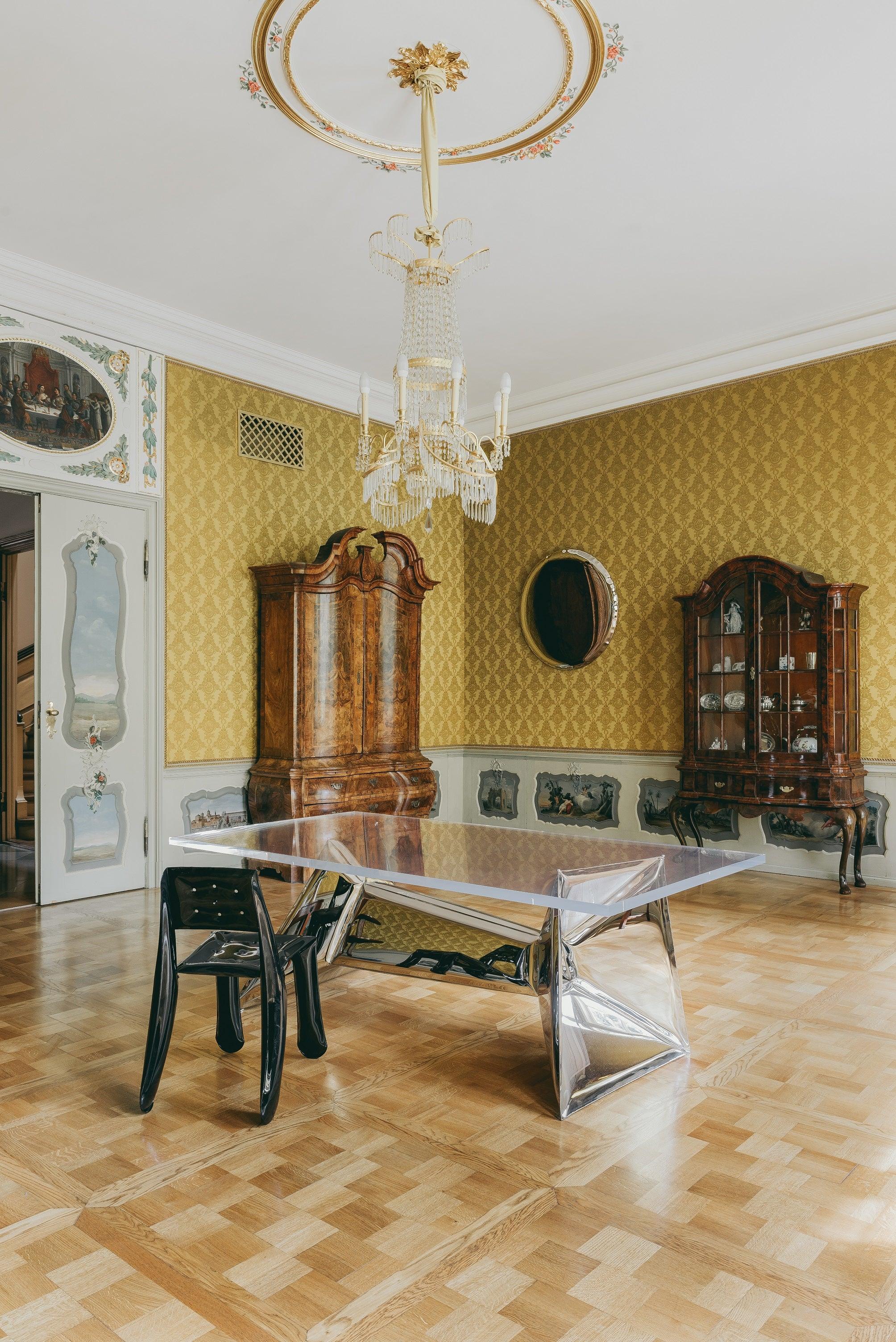 Lustro OKO aurum klasyczne złoto Zieta Studio Eye on Design