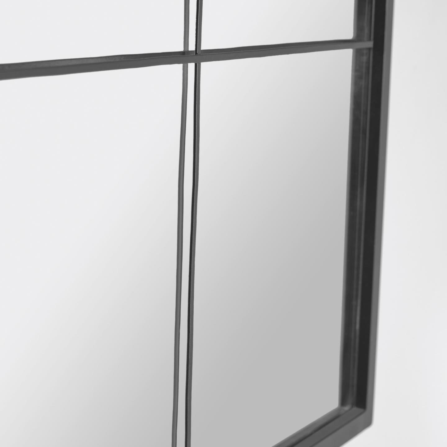 Lustro ULRICA czarny La Forma Eye on Design