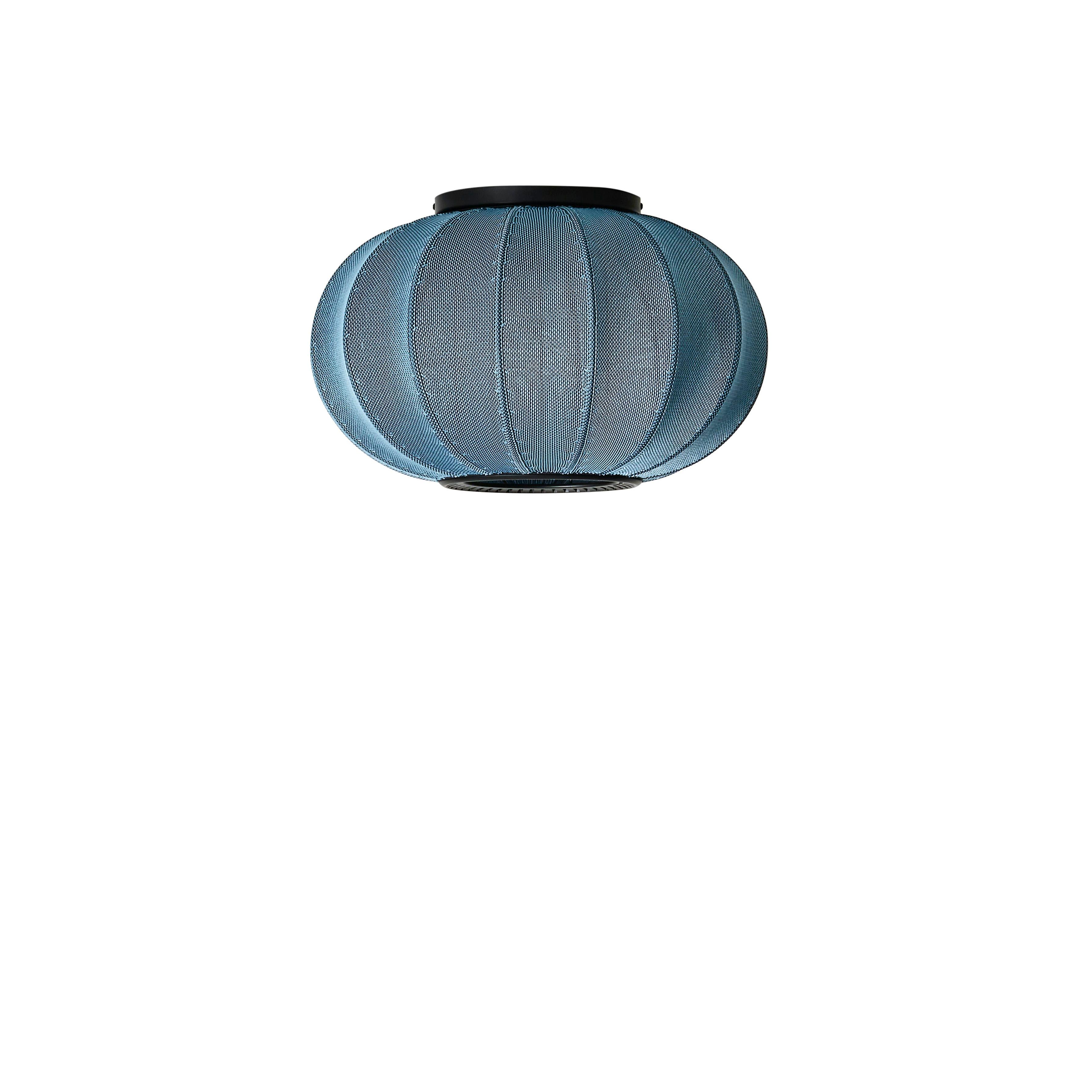 Ovale blaue Deckenlampe von Strickwit.