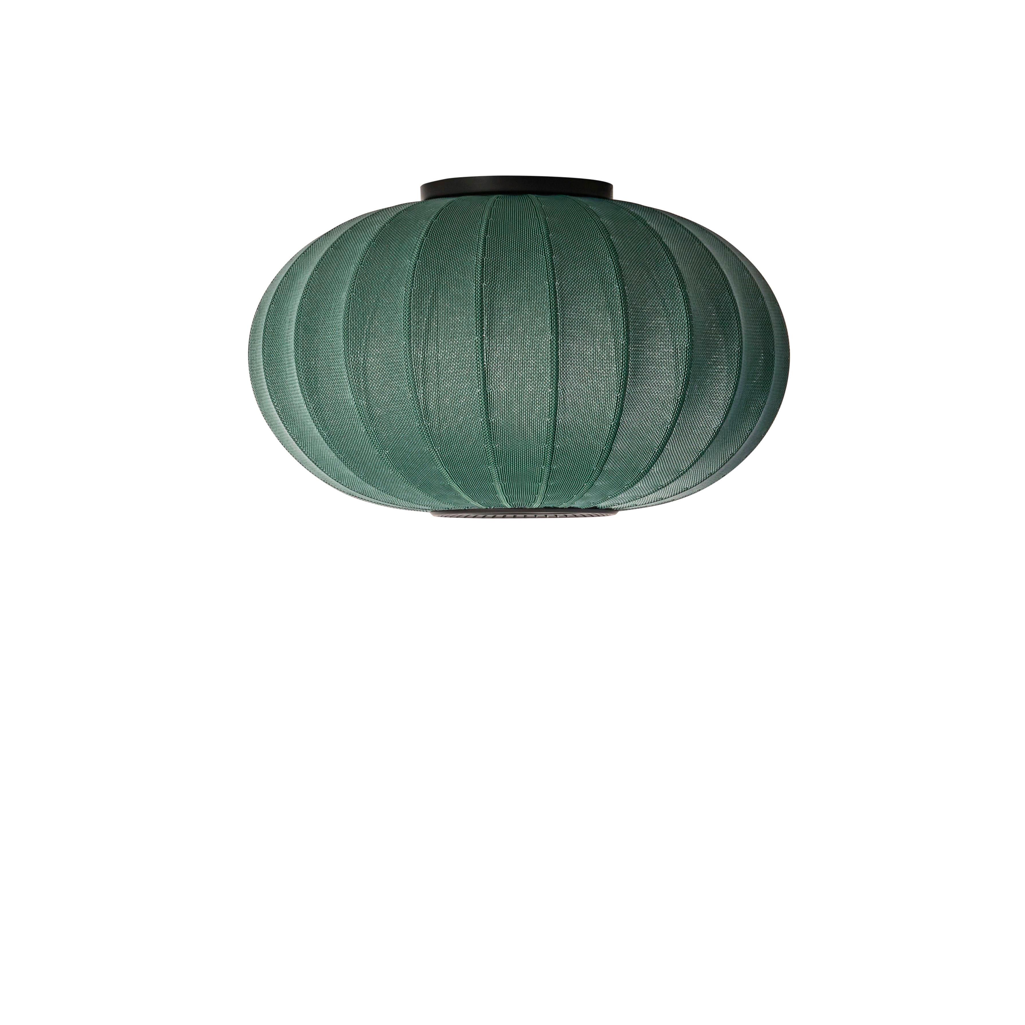 Ovale grüne Deckenlampe von Strickwit.