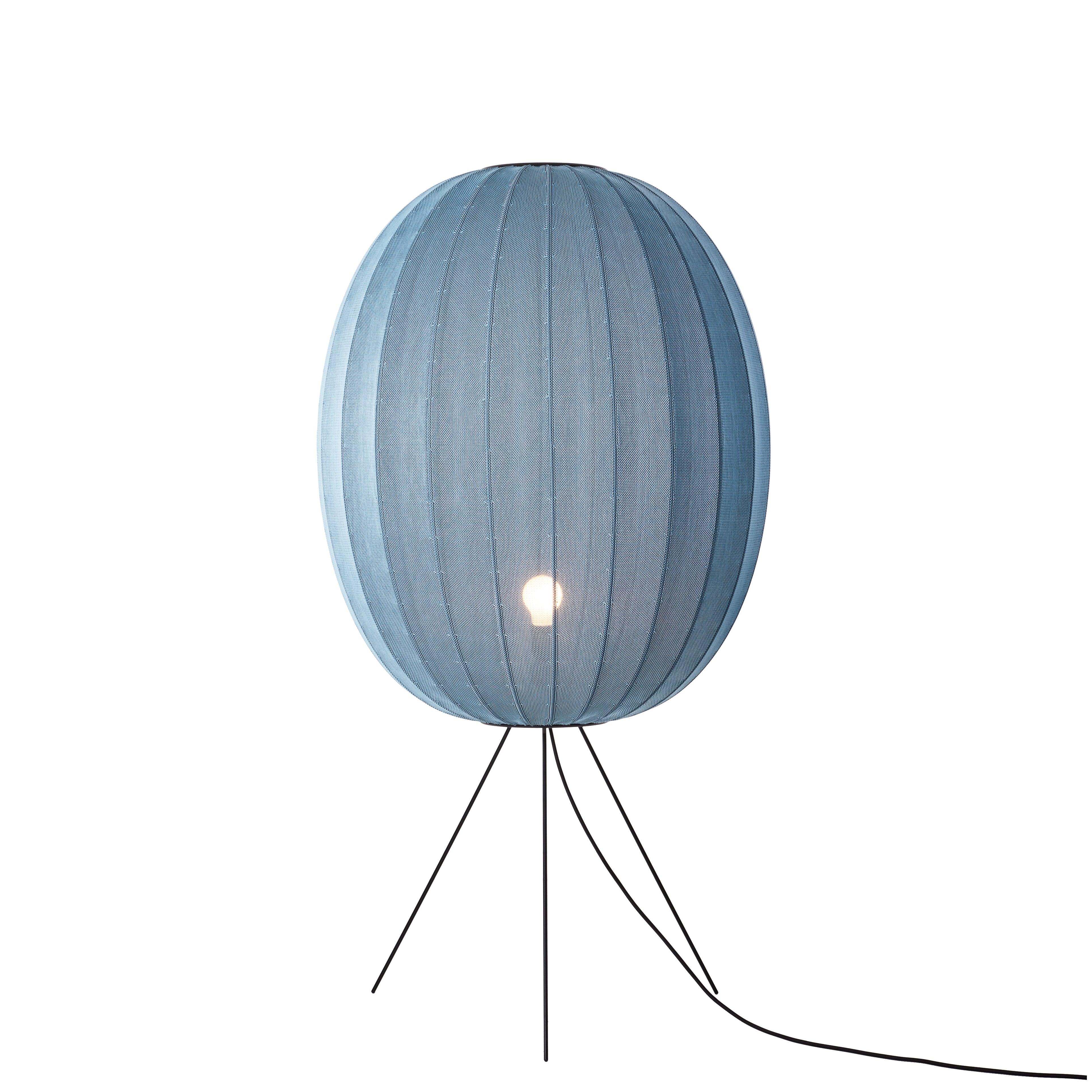 KNIT-WIT blue tripod floor lamp