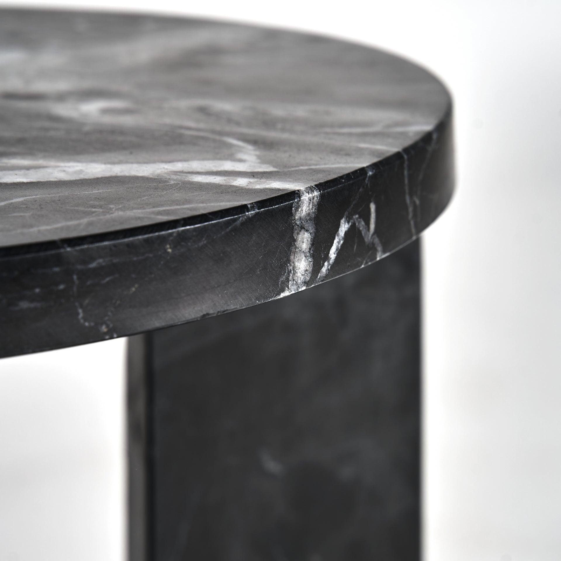 Beistelltisch DYRSTAD schwarzer Marmor