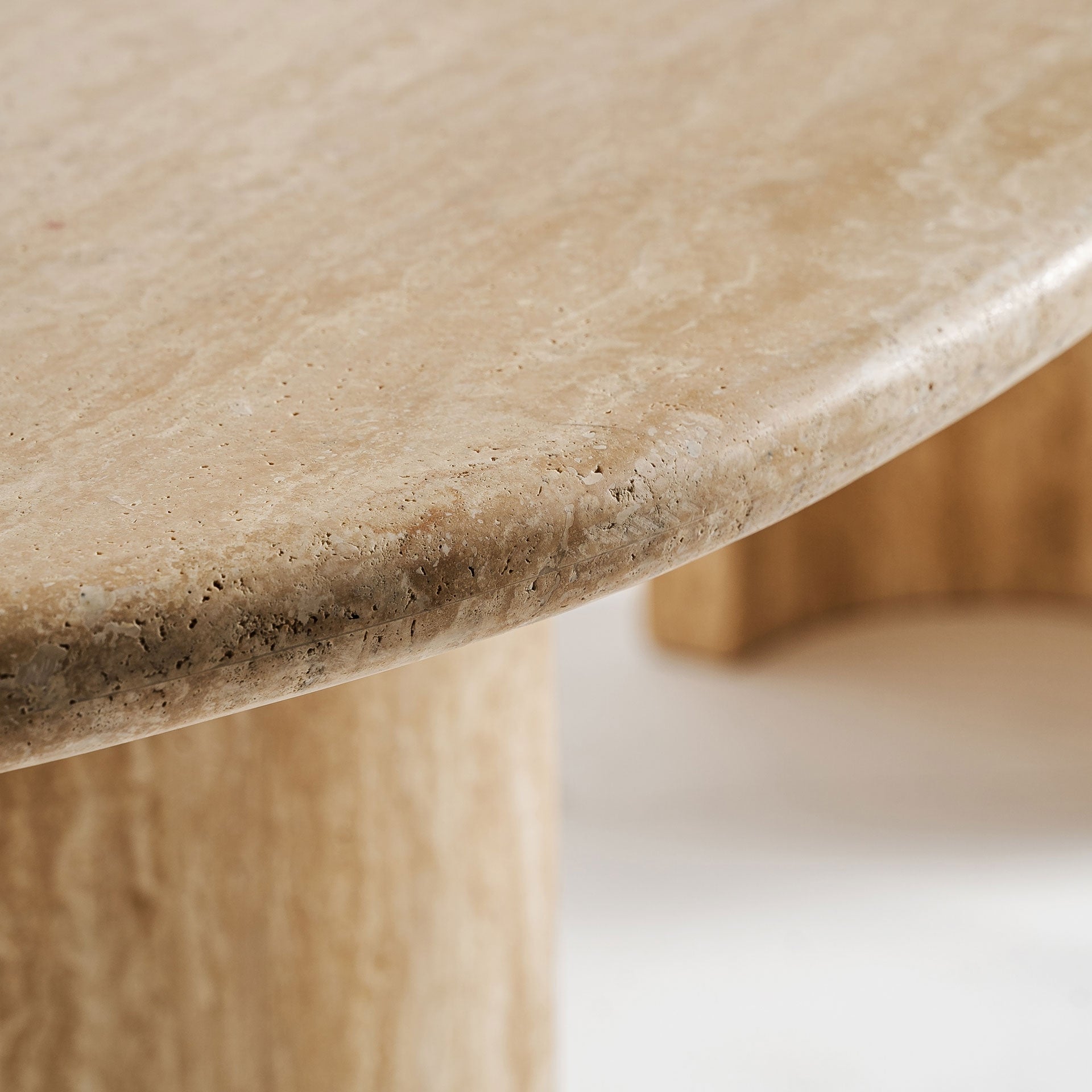 Ovaler Tisch THIENNES beige Travertin