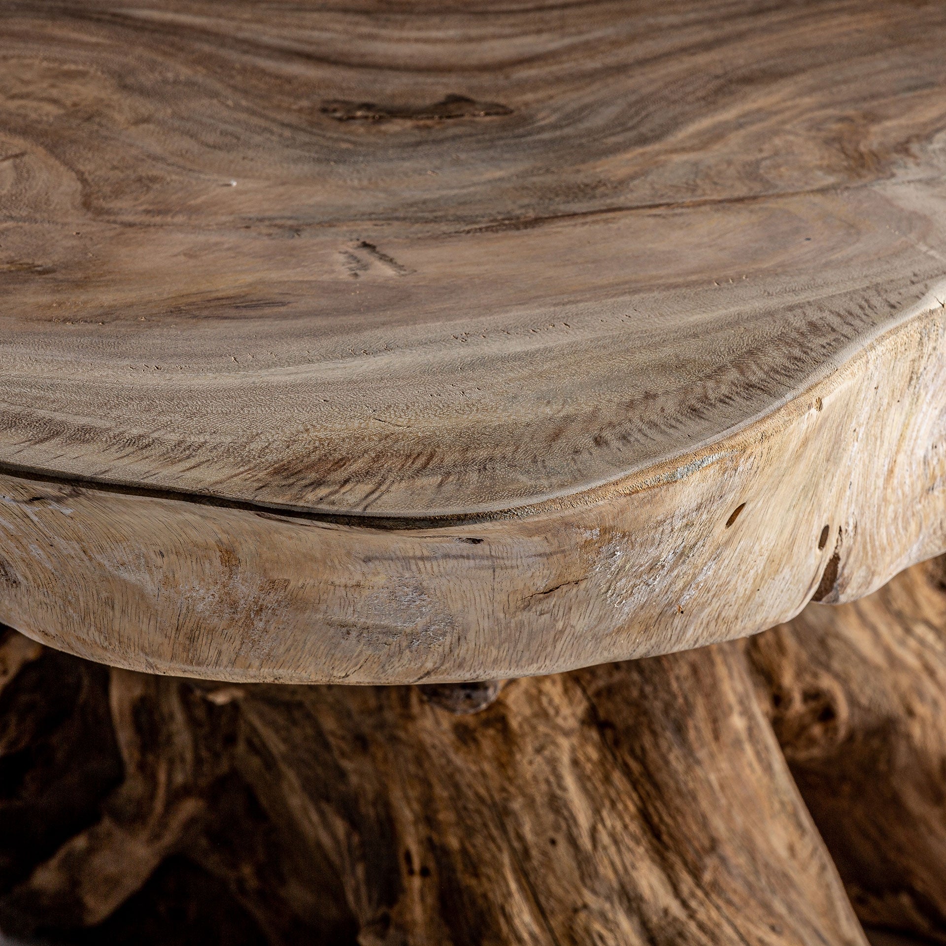 Couchtisch AHRAS Suarholz