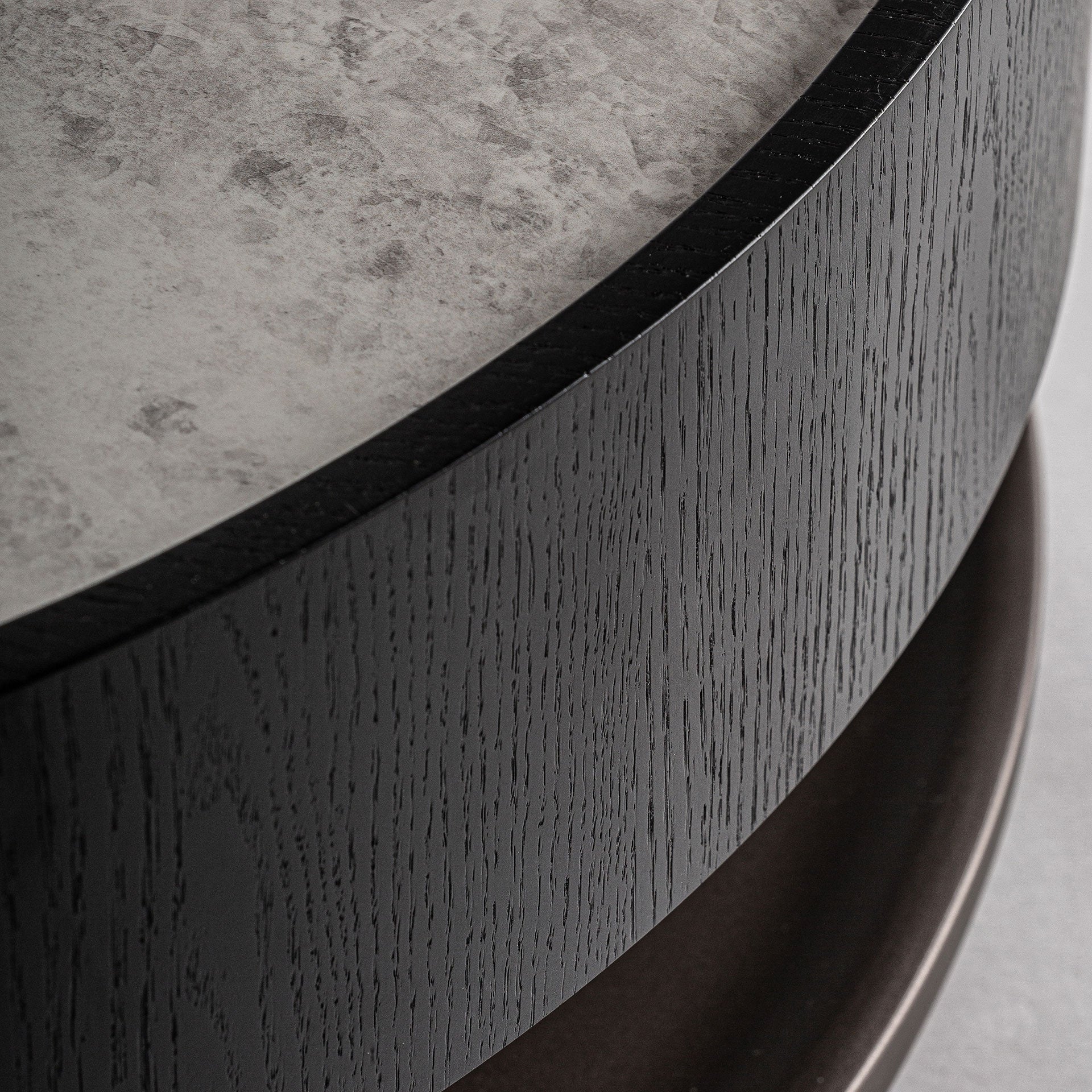 Kaffeetisch BREIL schwarzer Eichenfurnier mit weißer Marmorplatte