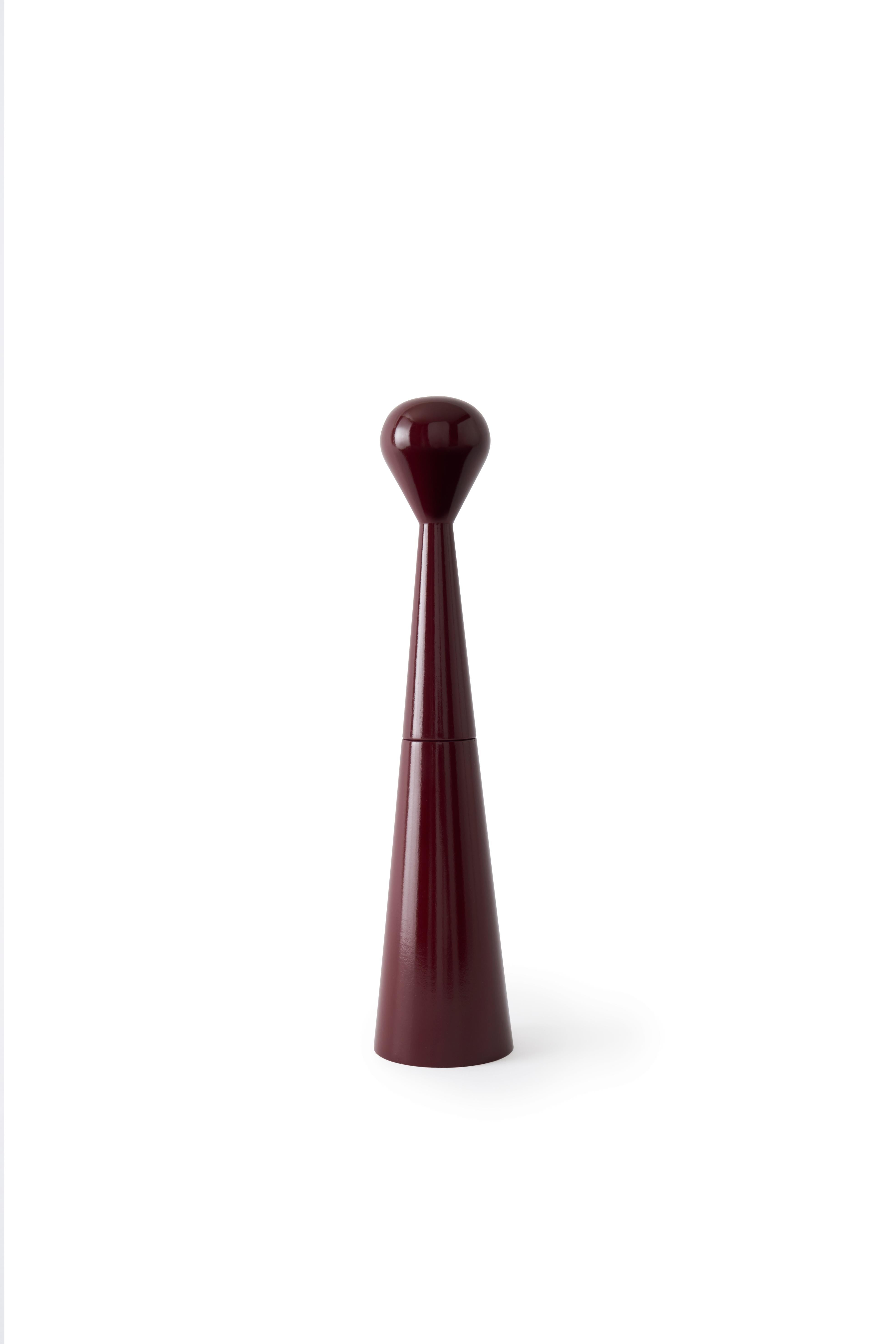 MILL Spice Grinder in Burgundy Beech Wood
