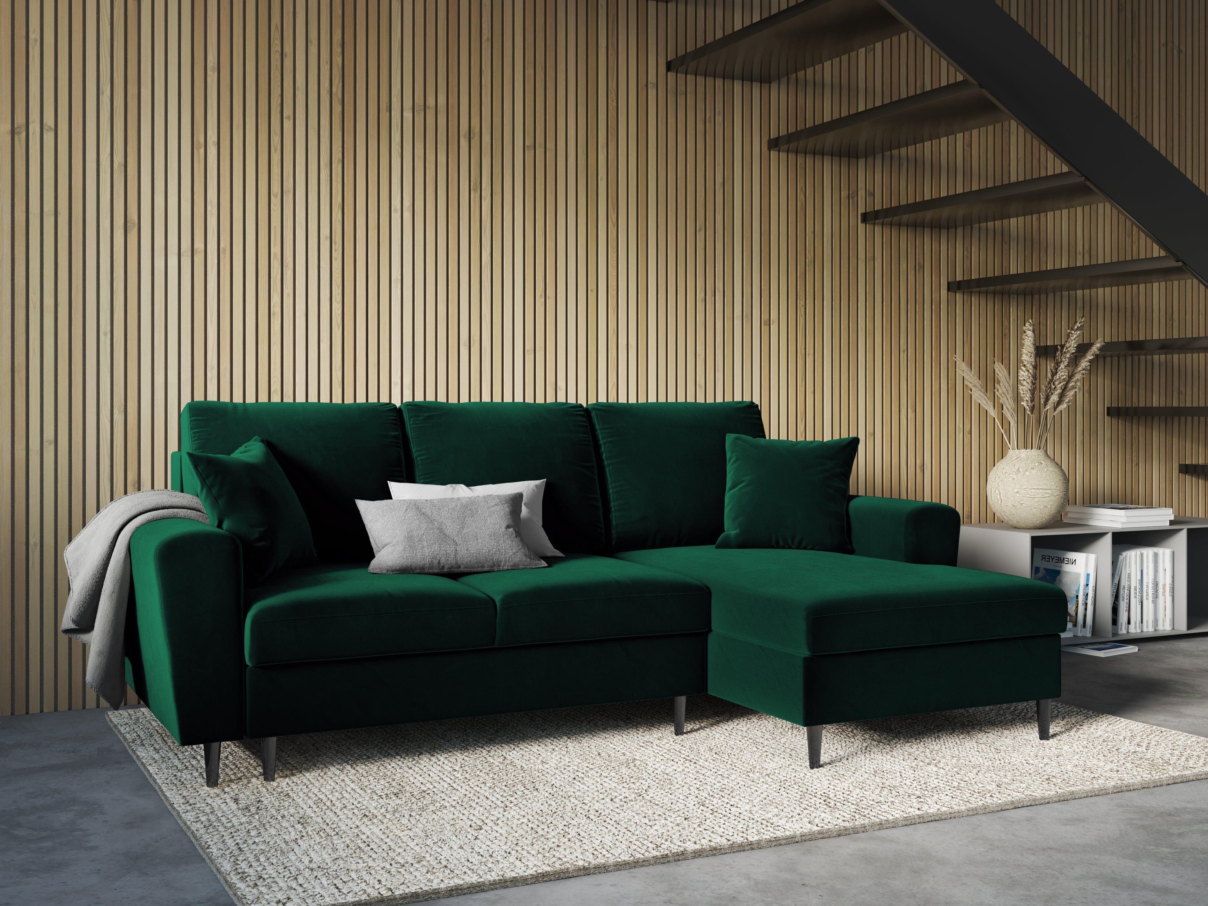 Narożnik prawostronny aksamitny z funkcją spania KYOTO butelkowa zieleń z czarną podstawą Cosmopolitan Design Eye on Design